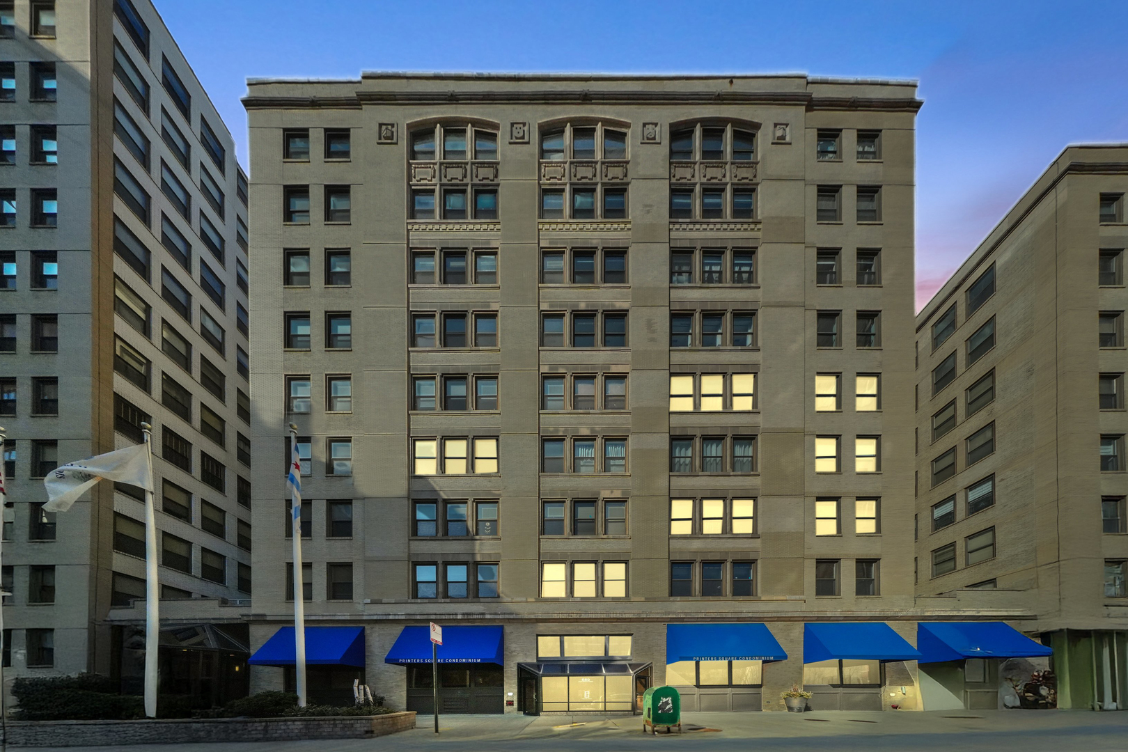 680 S Federal Street Unit: 807