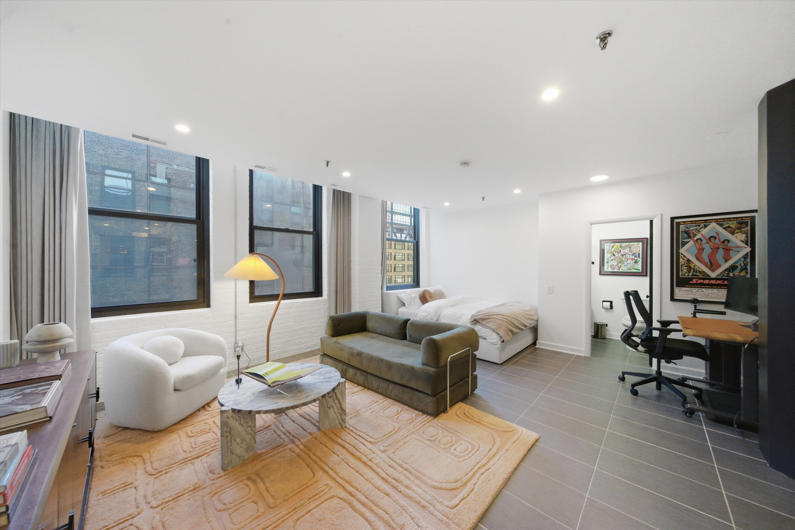 680 S Federal Street Unit: 807