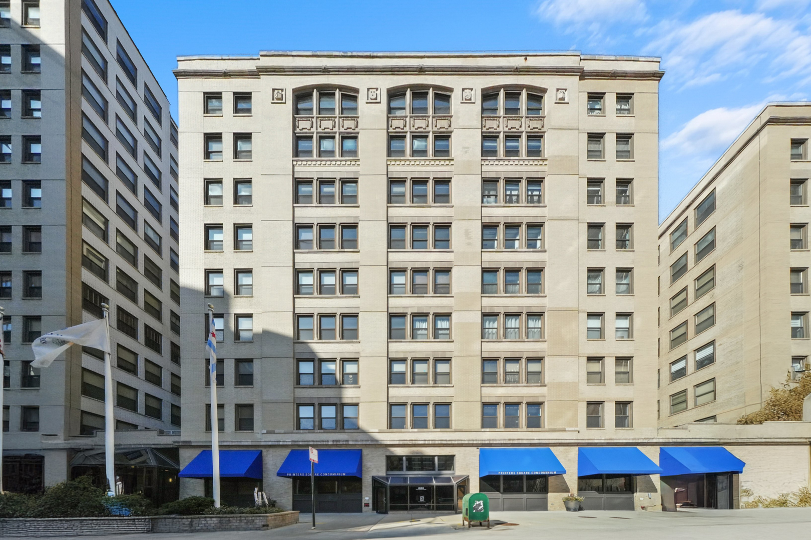 680 S Federal Street Unit: 807