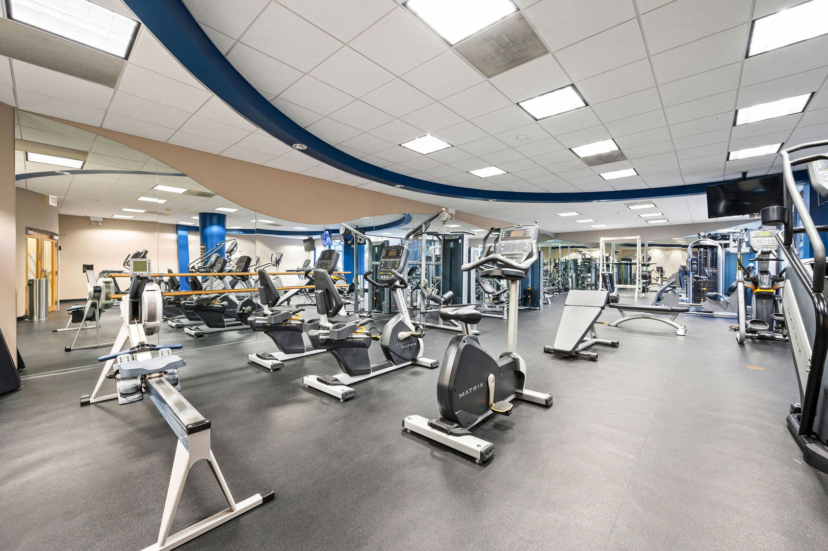 260 E Chestnut Street Unit: 4003