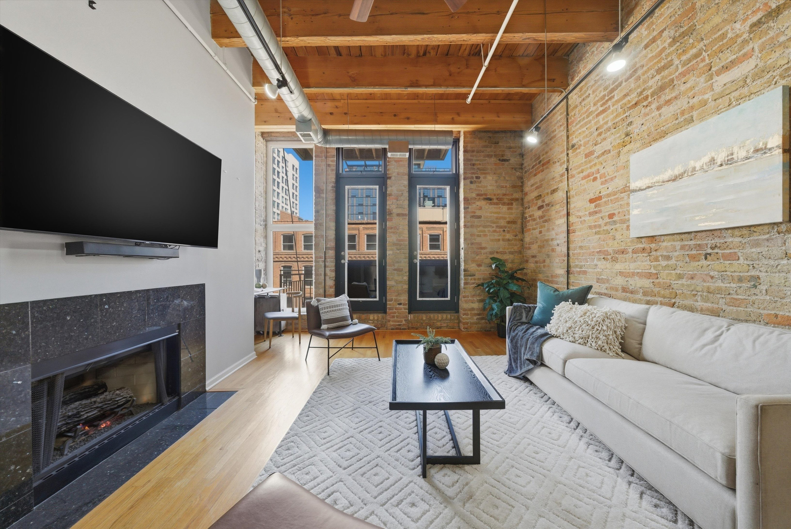 375 W Erie Street Unit: 408