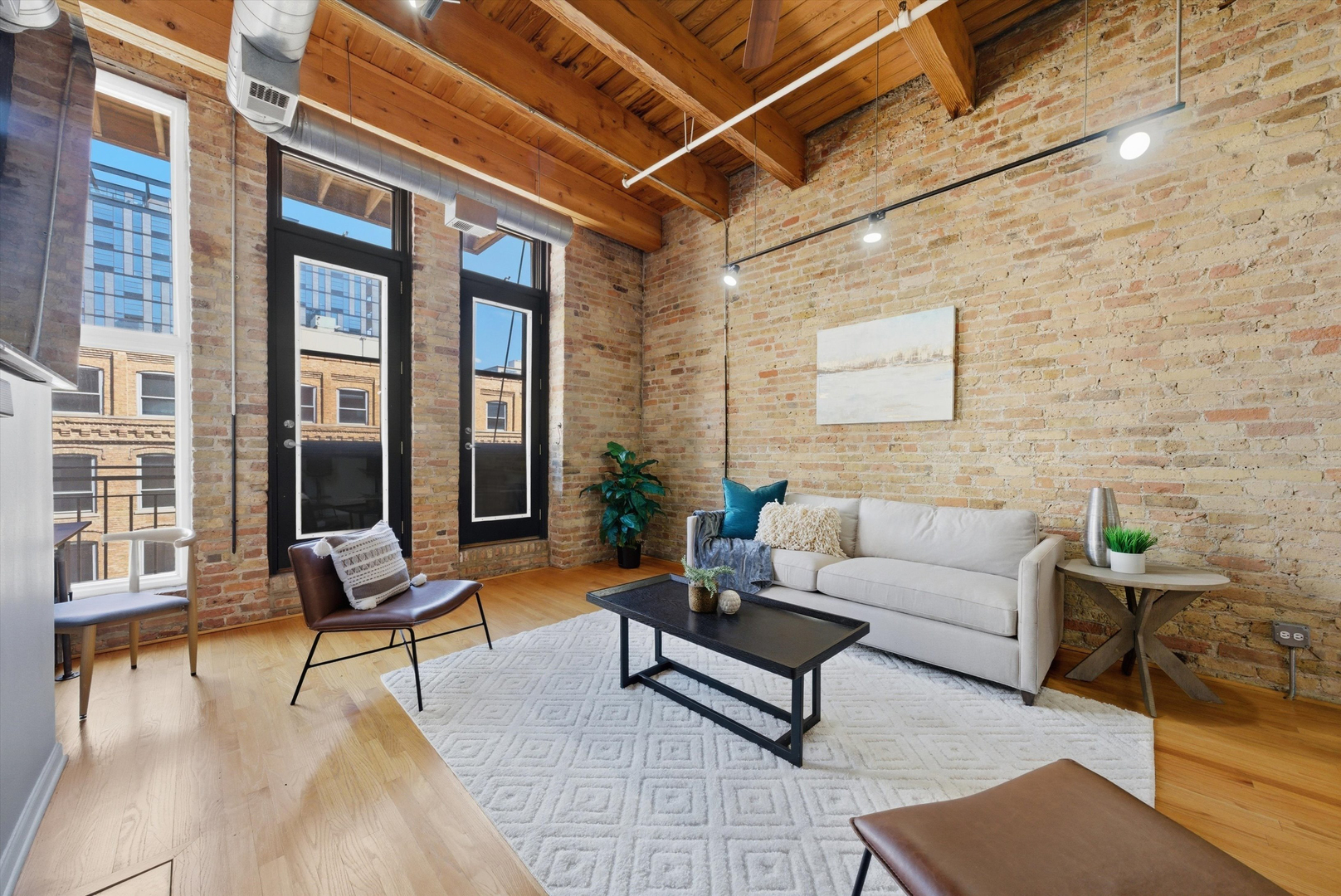375 W Erie Street Unit: 408