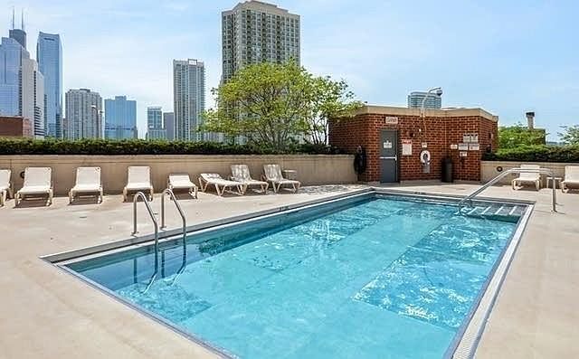 600 N Kingsbury Street Unit: 1811