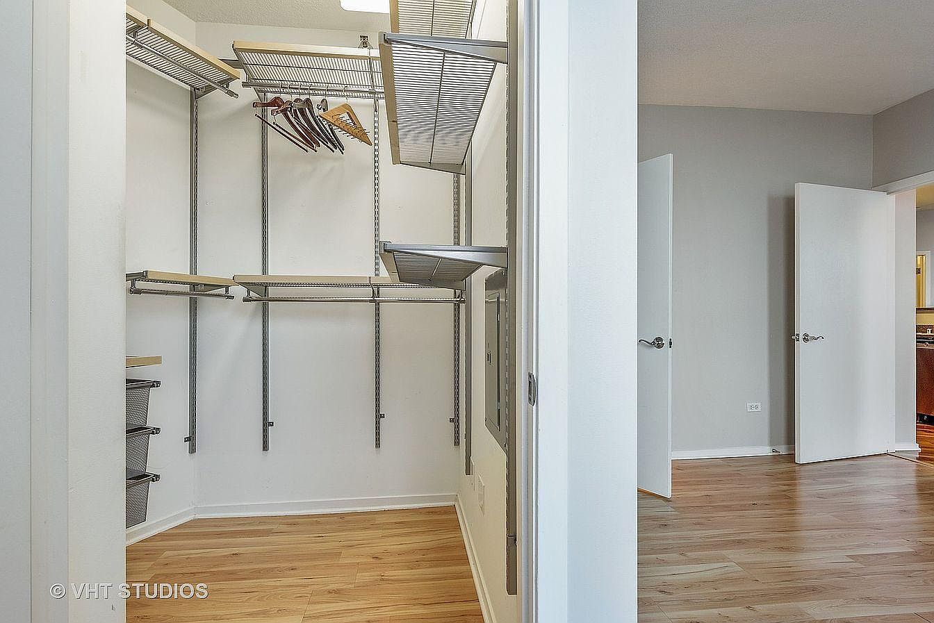 600 N Kingsbury Street Unit: 1811