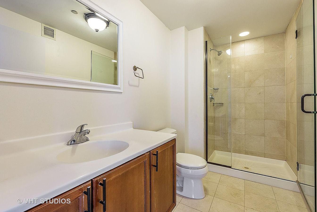 600 N Kingsbury Street Unit: 1811