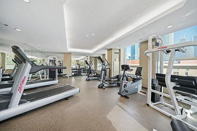 600 N Kingsbury Street Unit: 1811