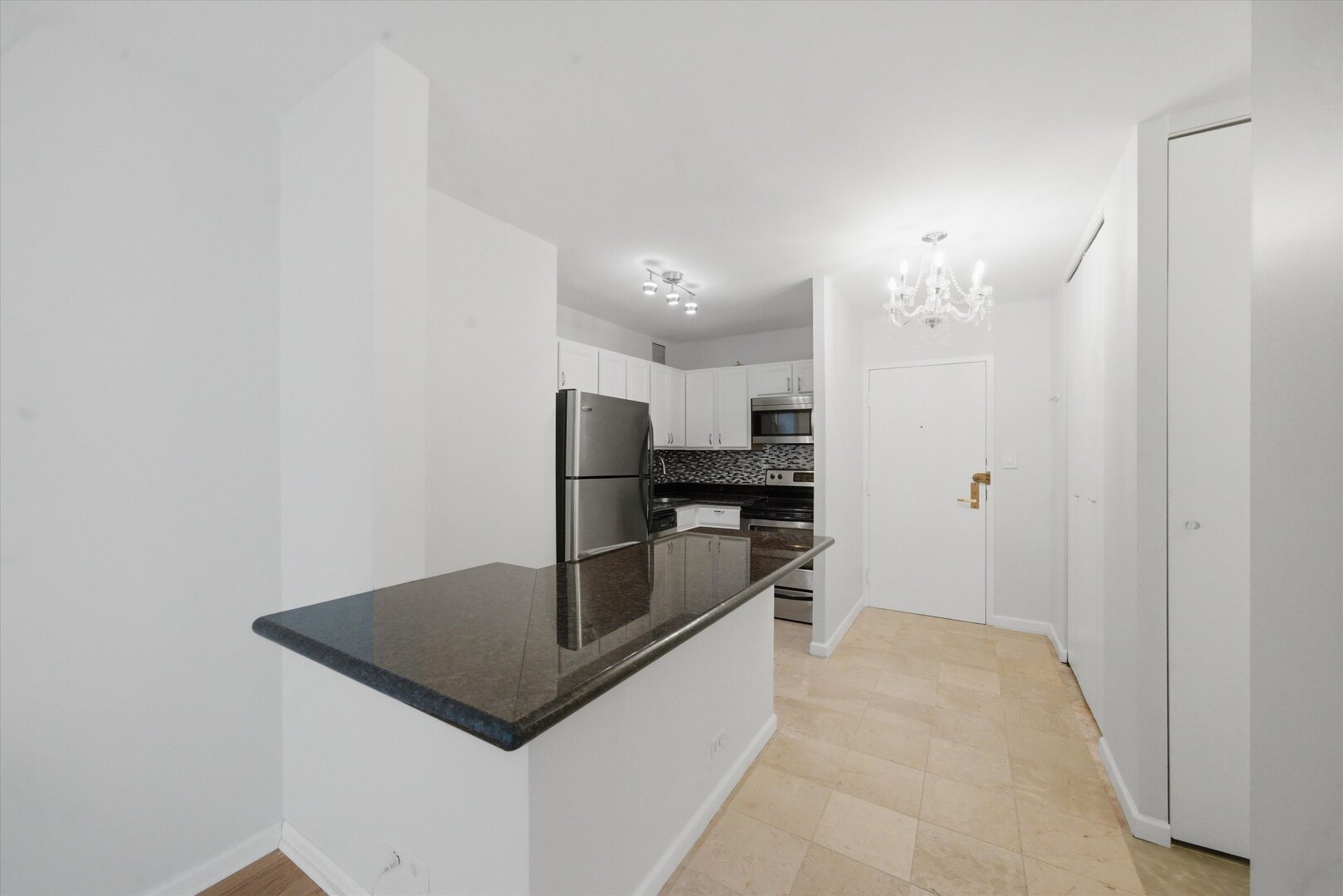 777 N Michigan Avenue Unit: 2506