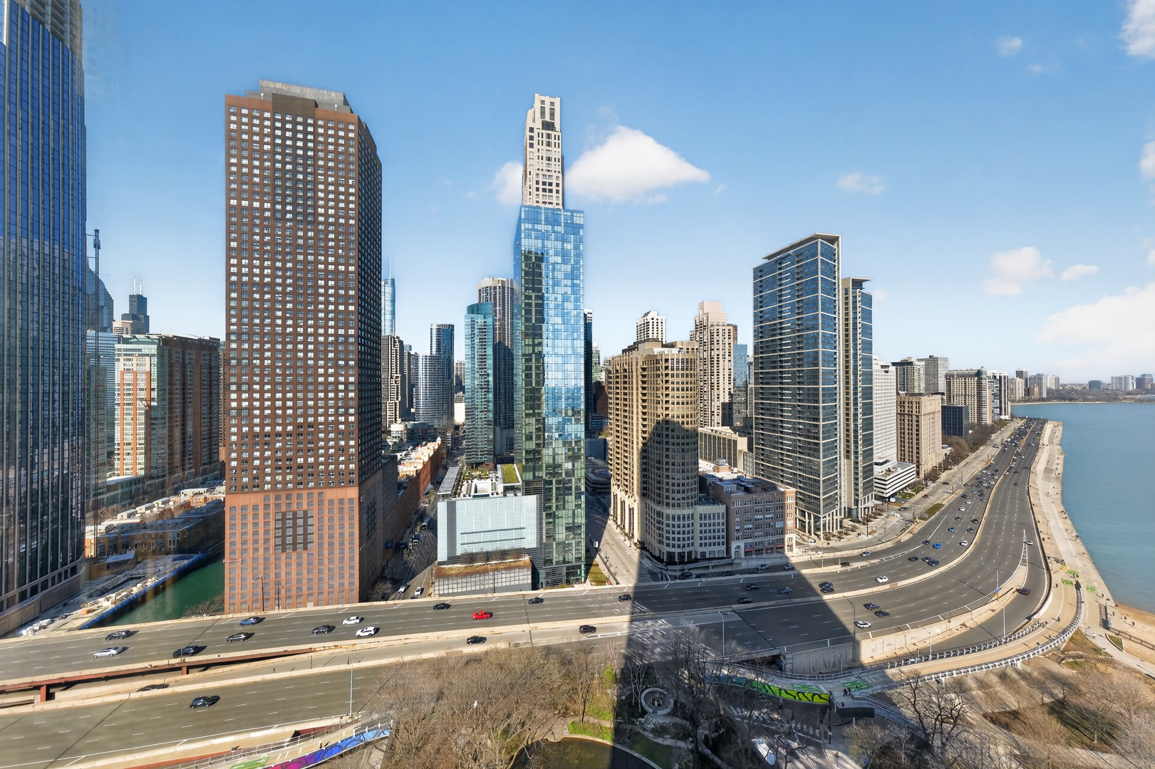 505 N Lake Shore Drive Unit: 2711