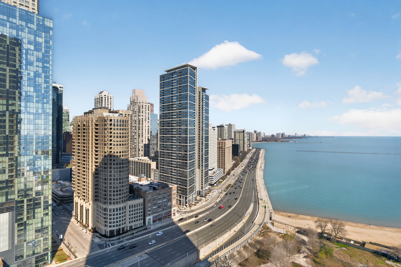 505 N Lake Shore Drive Unit: 2711