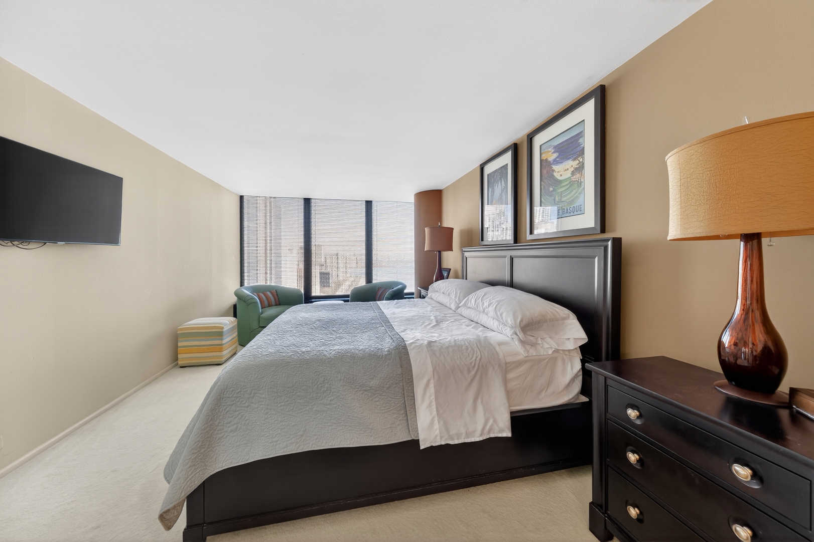 505 N Lake Shore Drive Unit: 2711