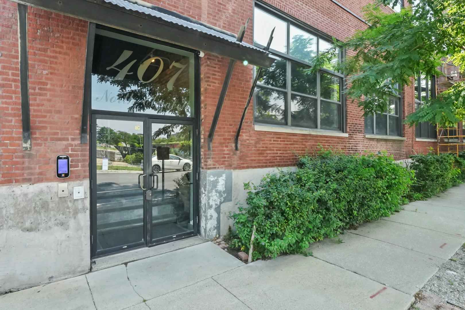 407 N Elizabeth Street Unit: 101B