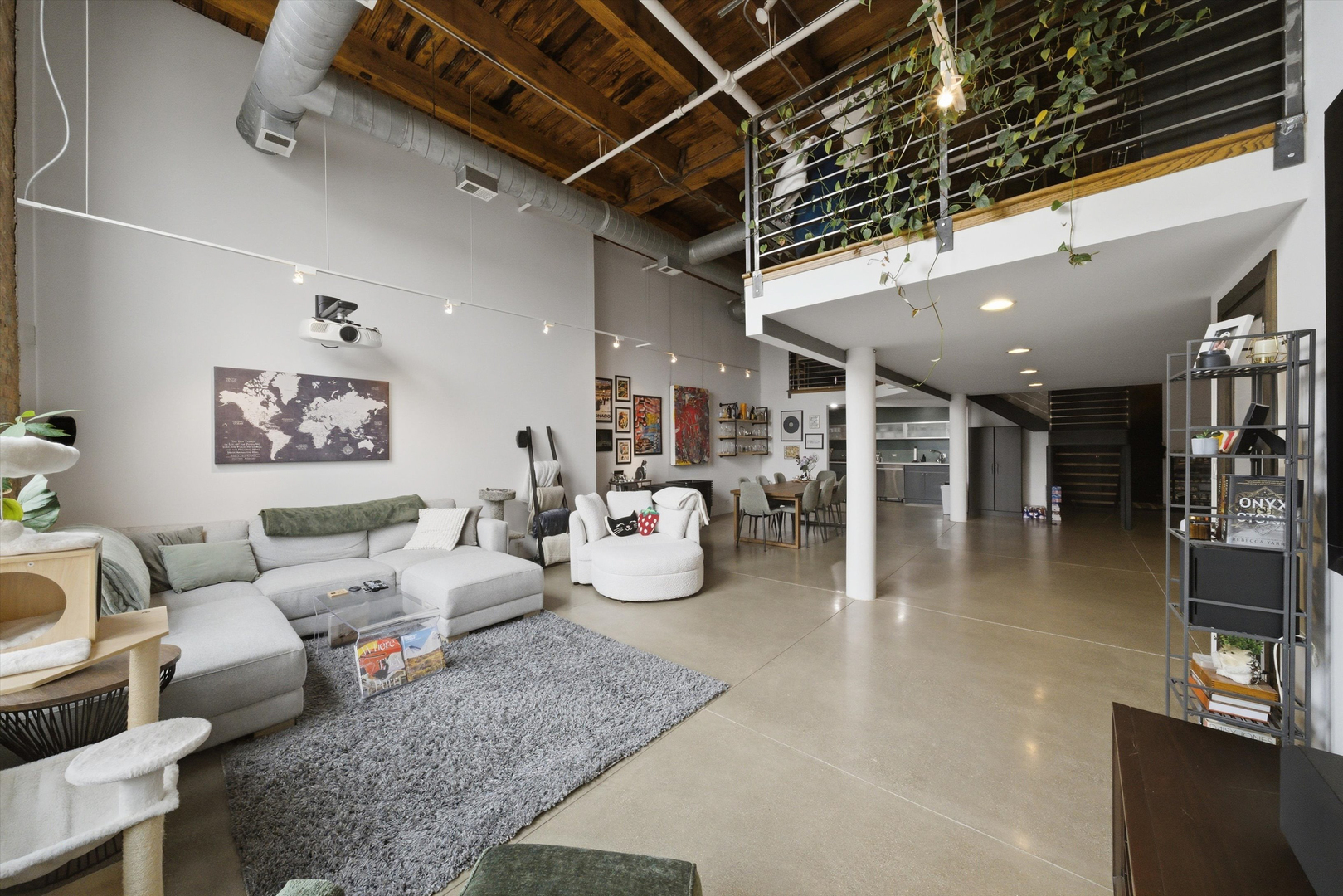 407 N Elizabeth Street Unit: 101B