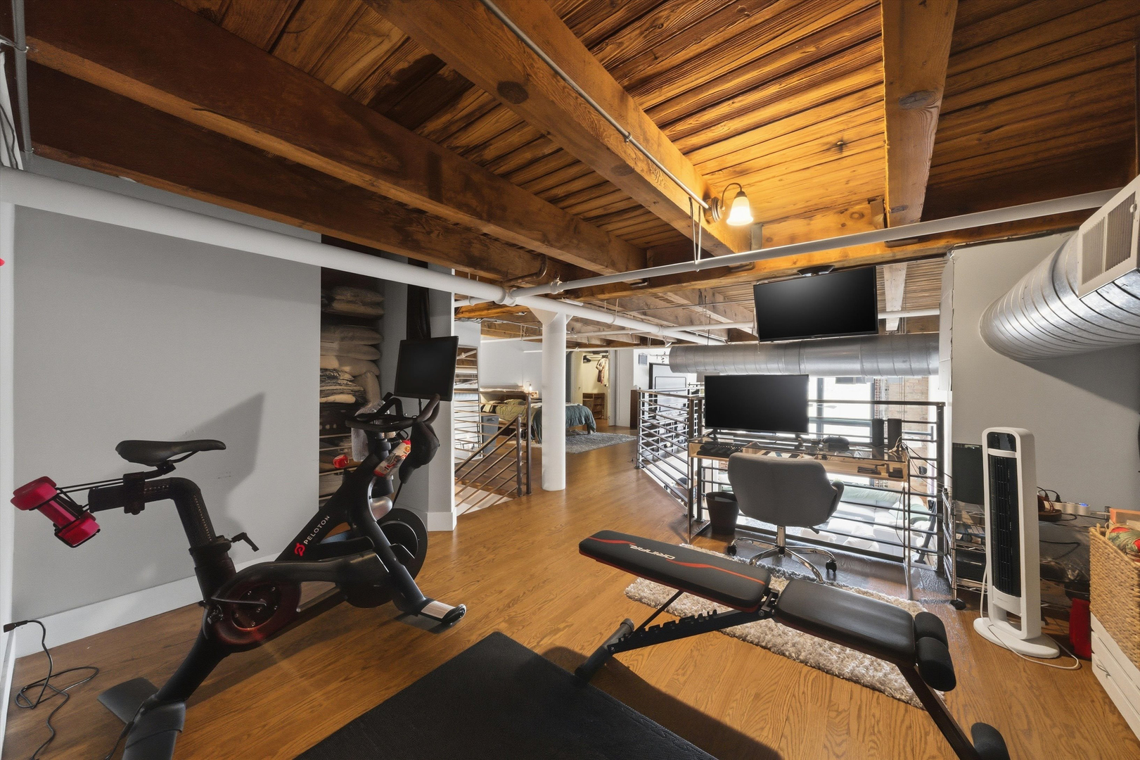 407 N Elizabeth Street Unit: 101B