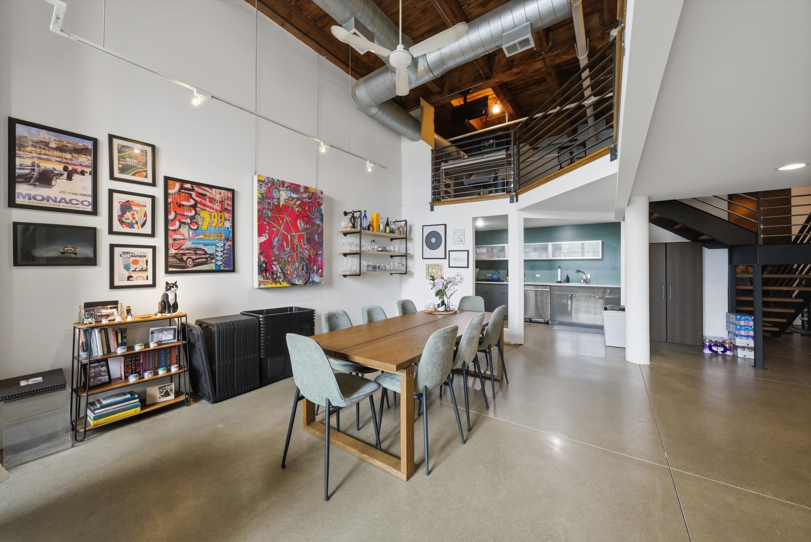 407 N Elizabeth Street Unit: 101B