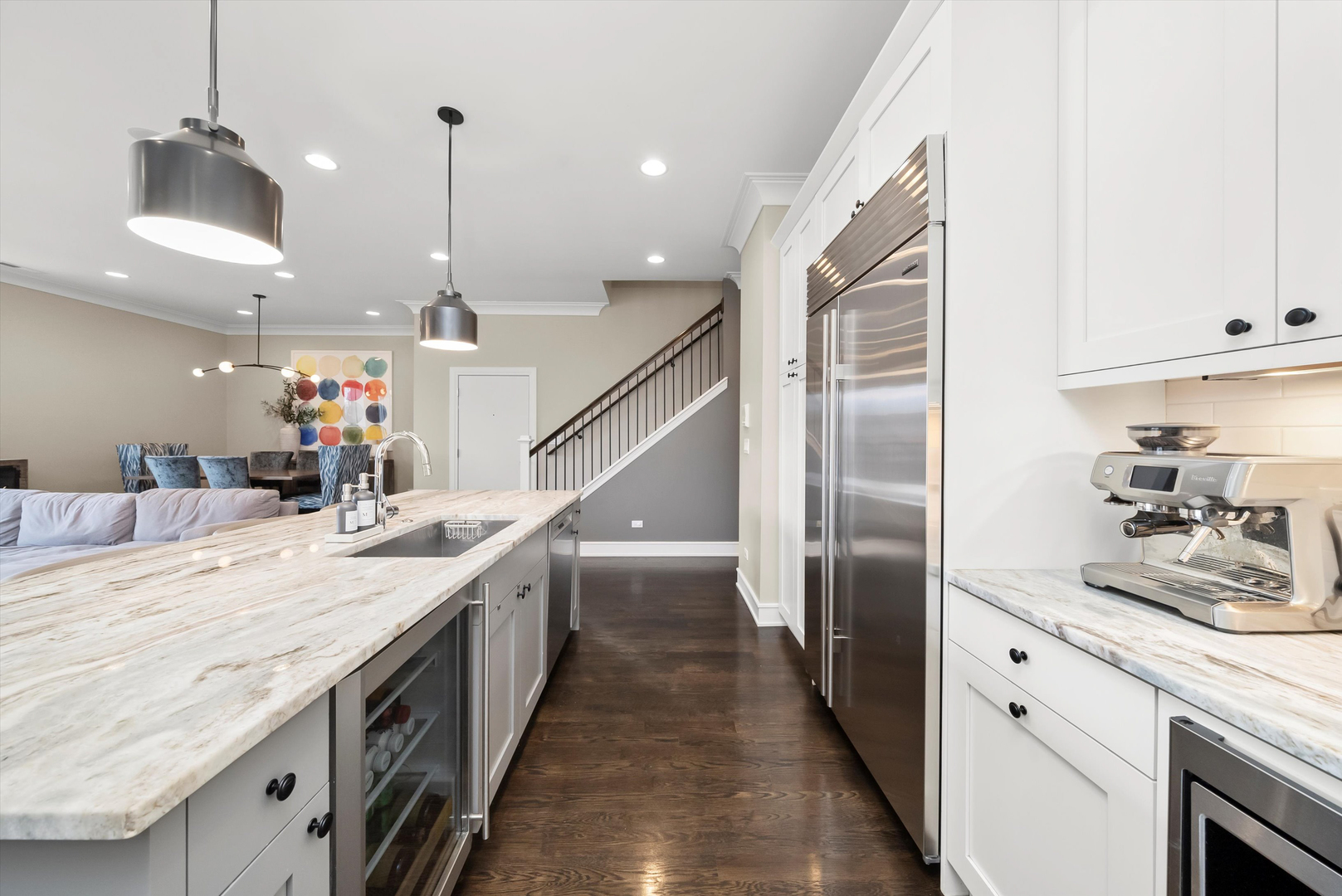 1042 W Altgeld Street Unit: 3