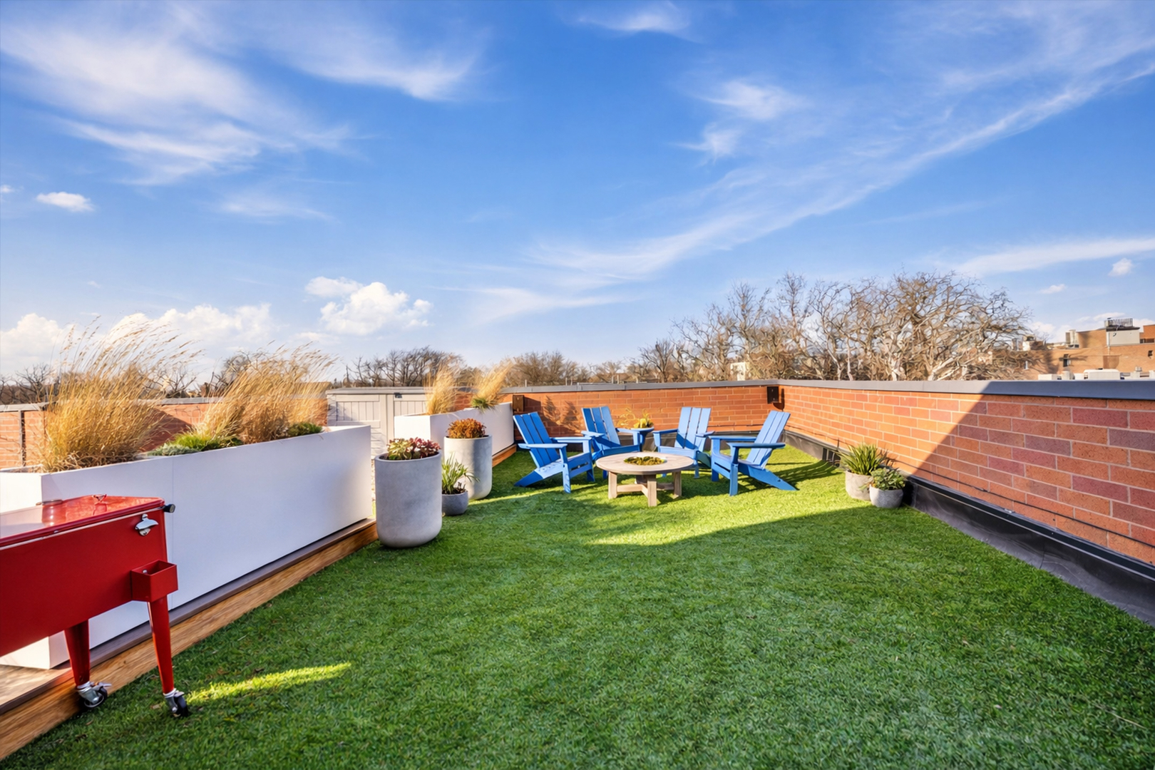 1042 W Altgeld Street Unit: 3