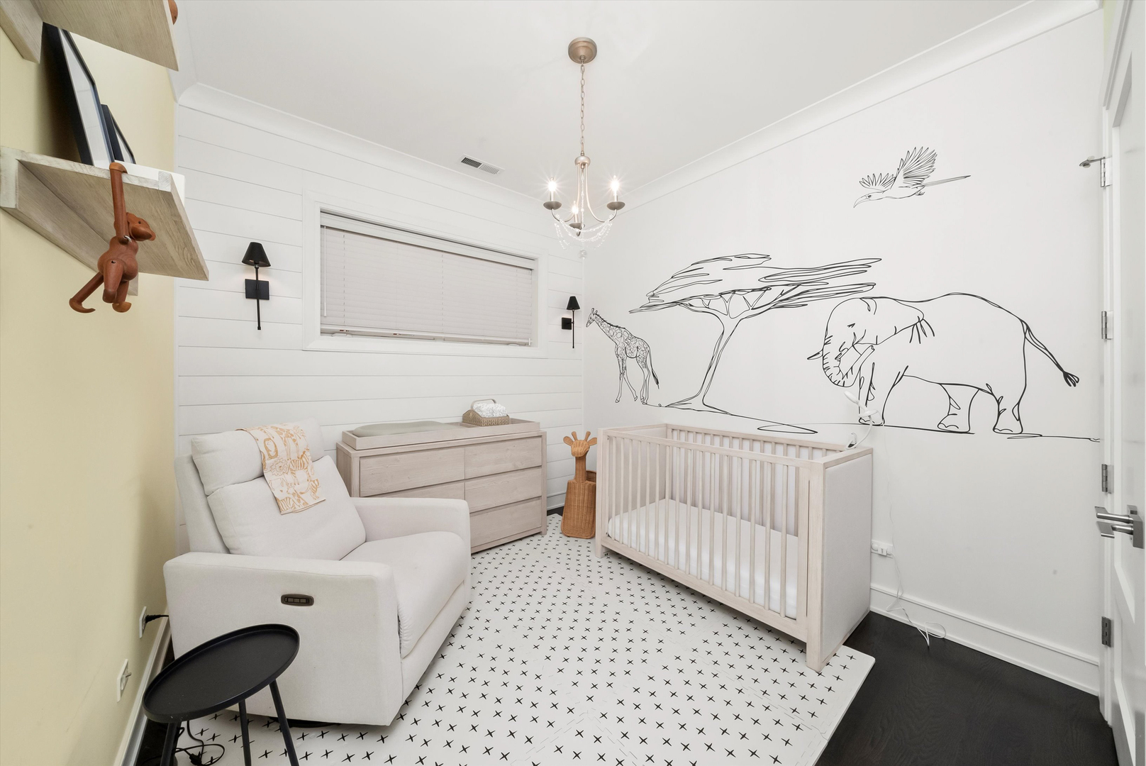 1042 W Altgeld Street Unit: 3