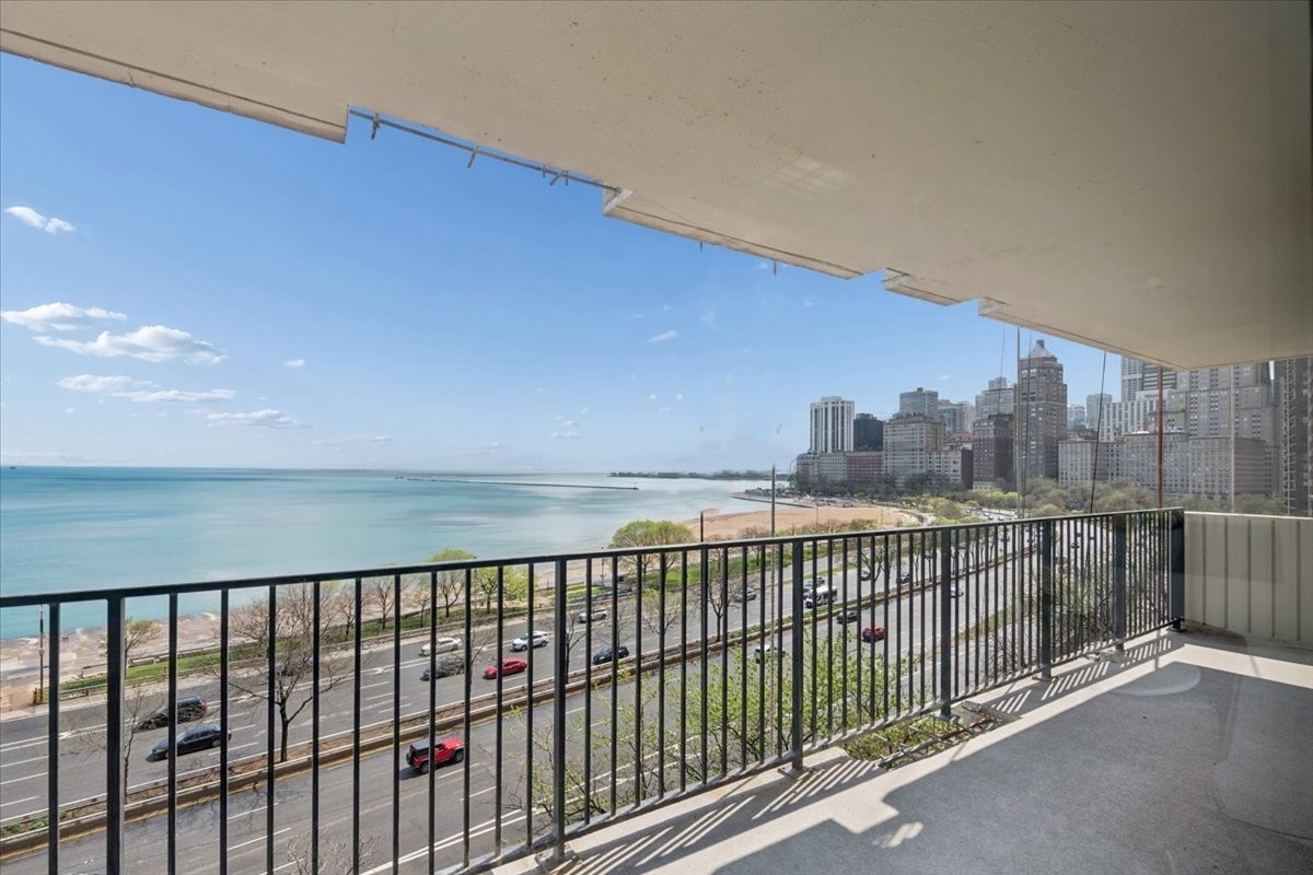 1212 N Lake Shore Drive Unit: 8BN