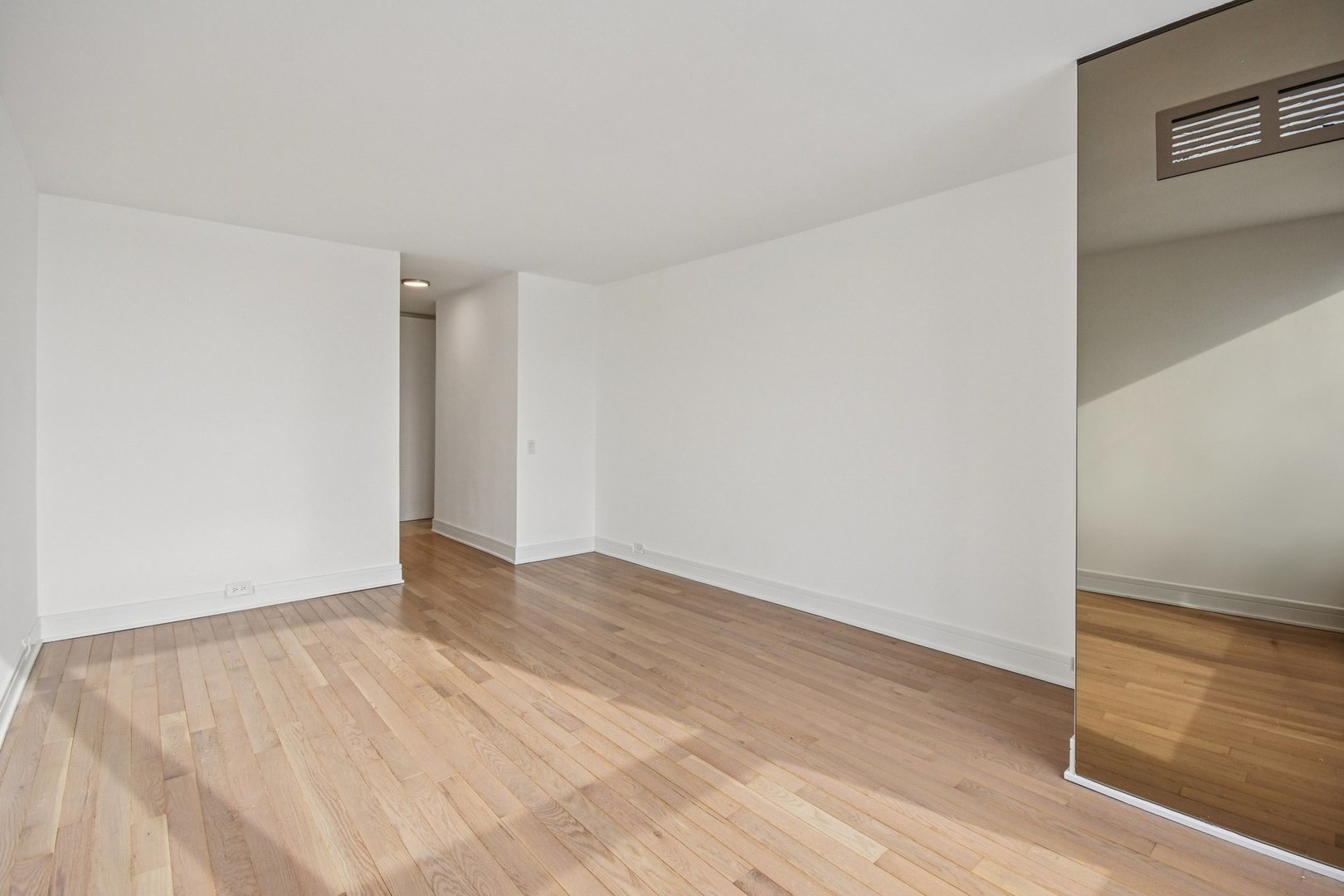 360 E Randolph Street Unit: 1102