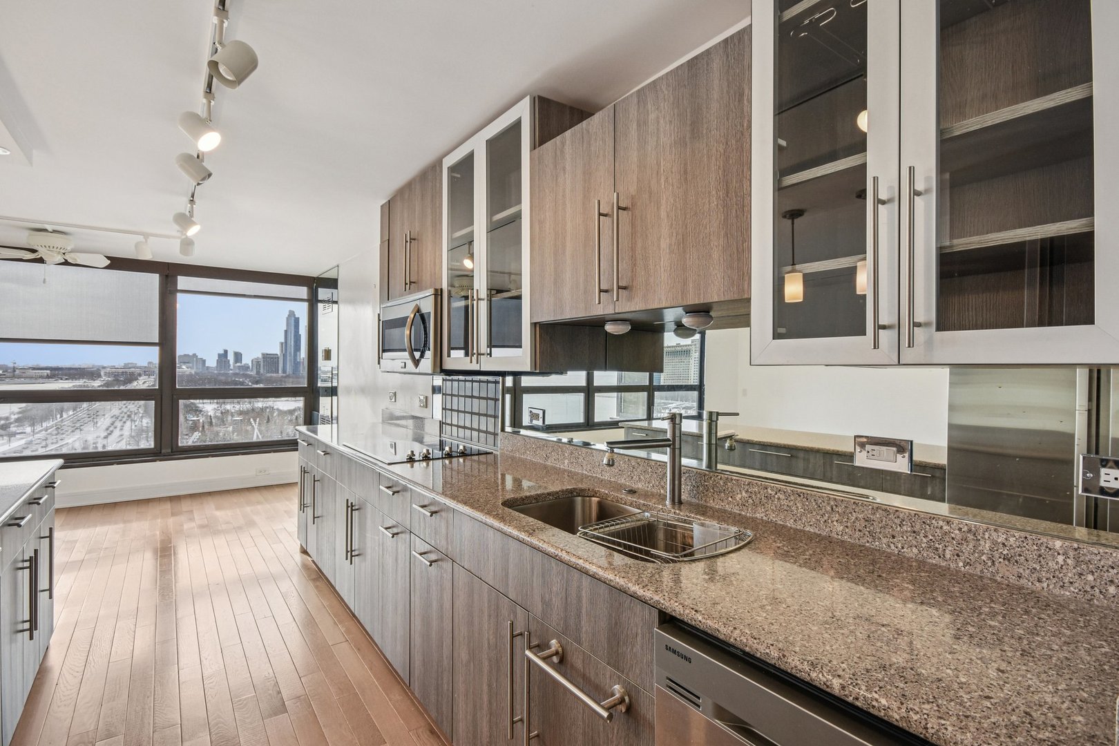 360 E Randolph Street Unit: 1102