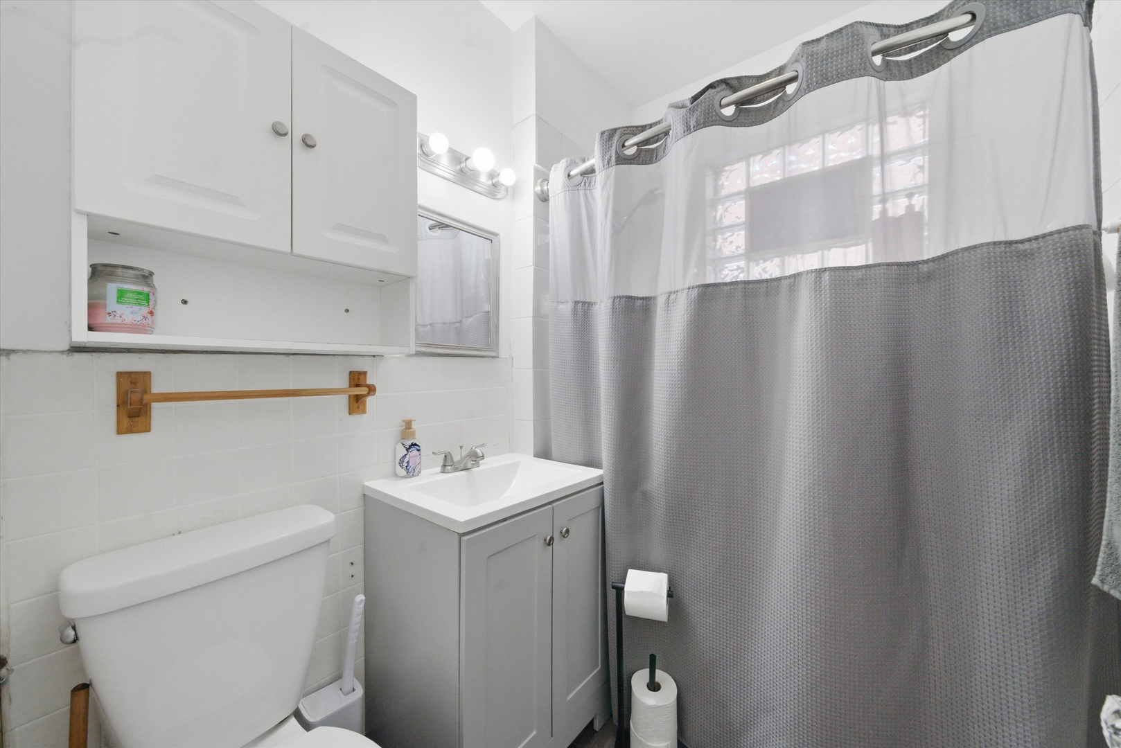 4735 N Keating Avenue