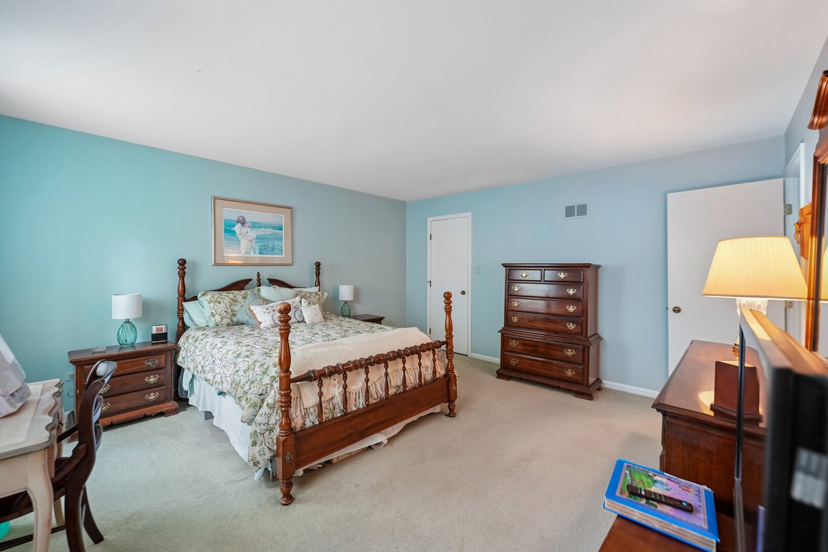 737 Clovetree Court