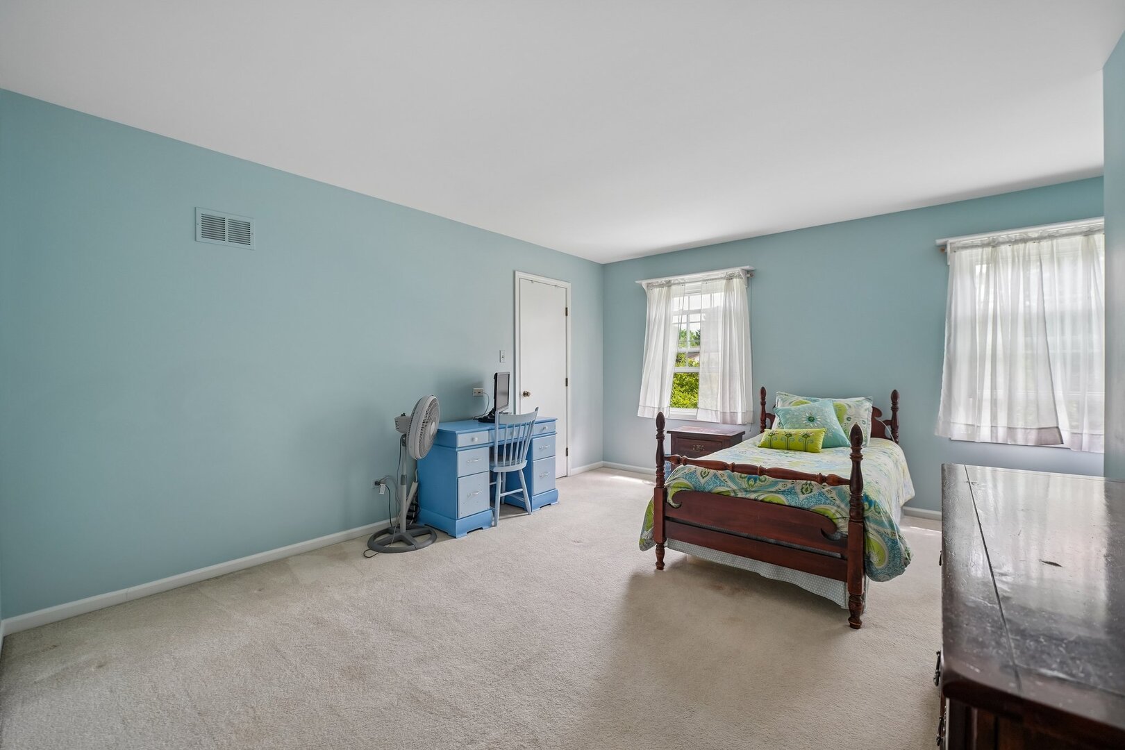 737 Clovetree Court