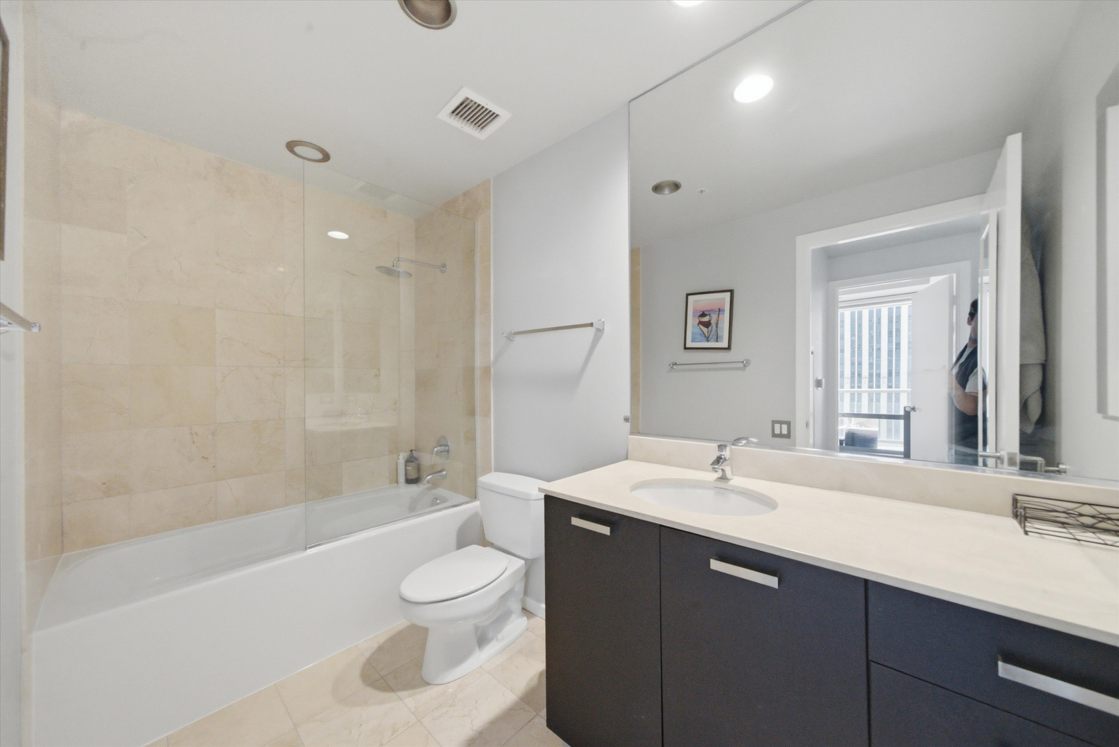 240 E Illinois Street Unit: 1503