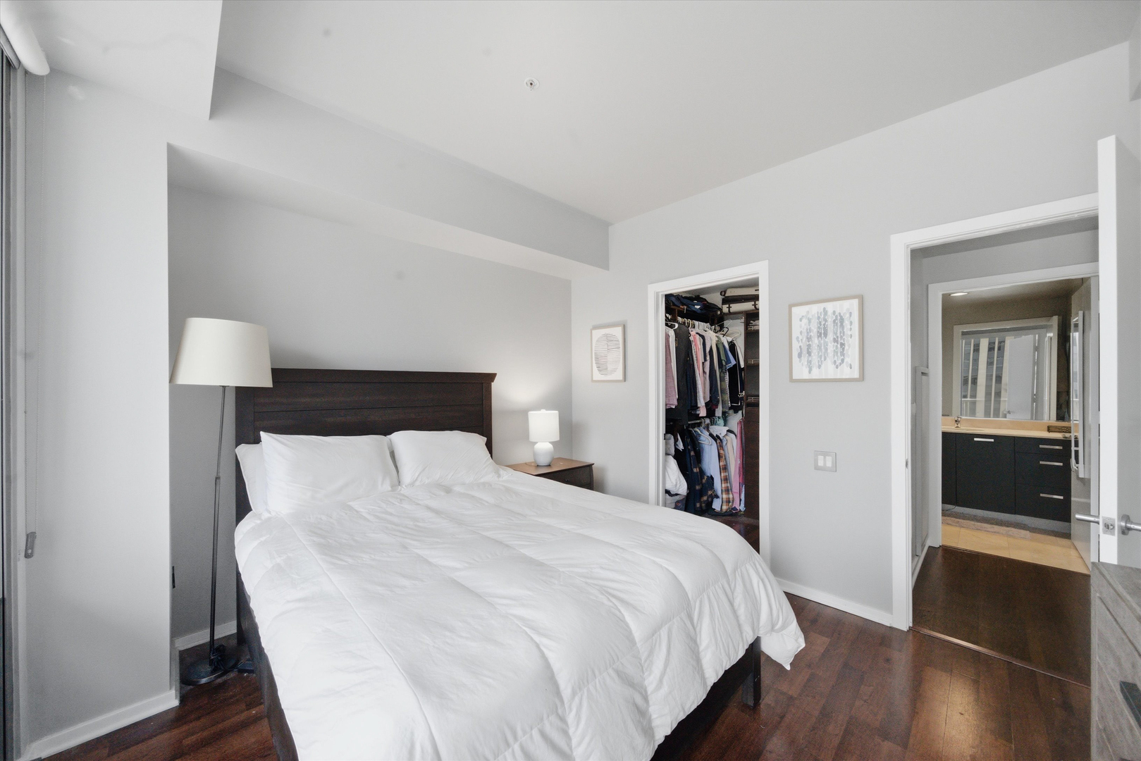 240 E Illinois Street Unit: 1503