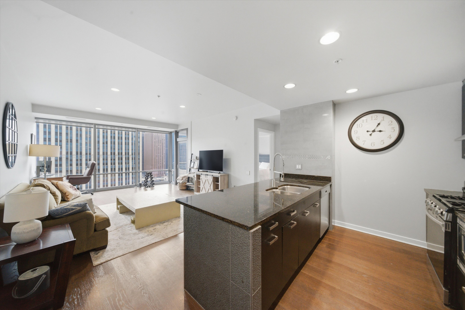 240 E Illinois Street Unit: 1503
