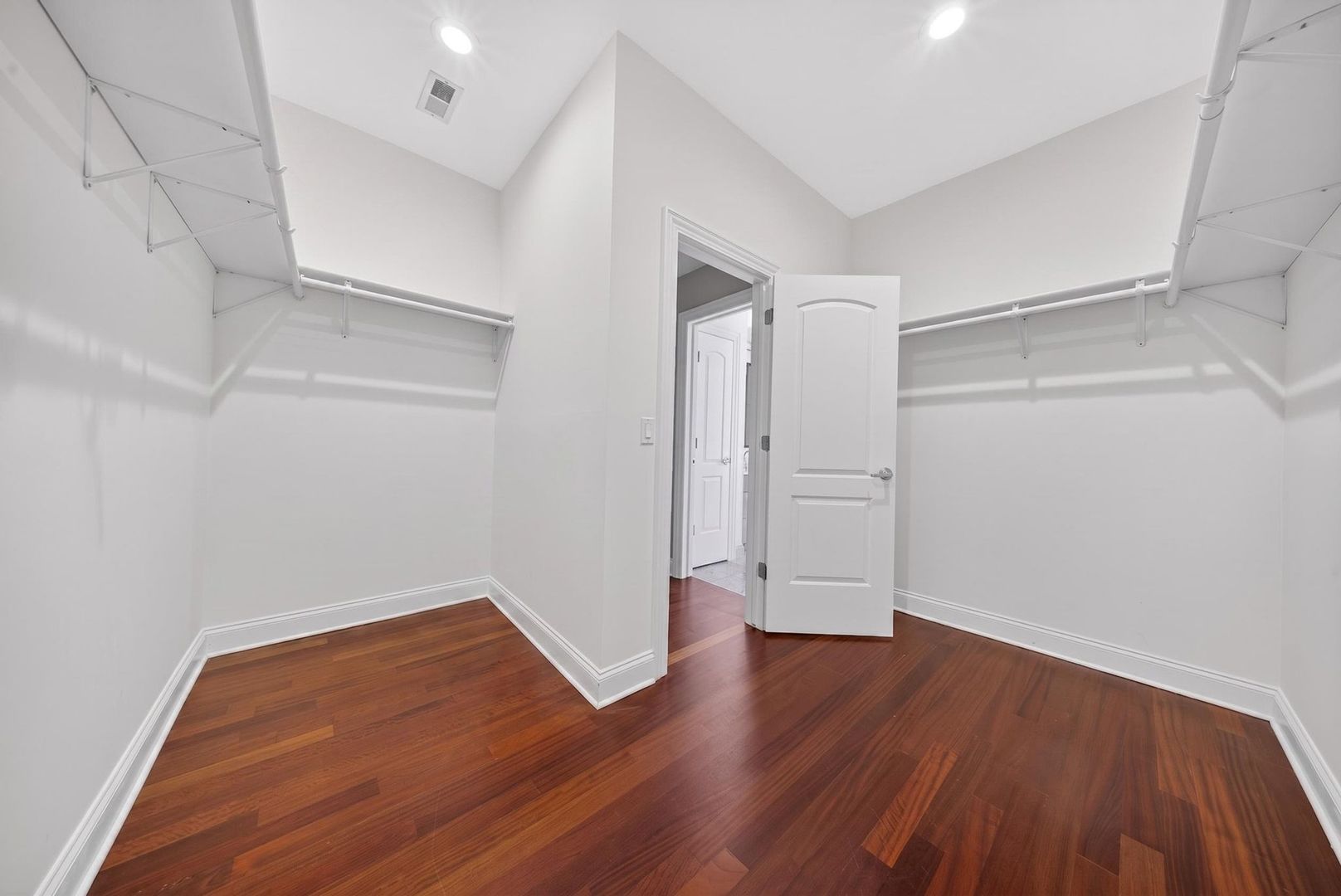 850 W Erie Street Unit: 3W