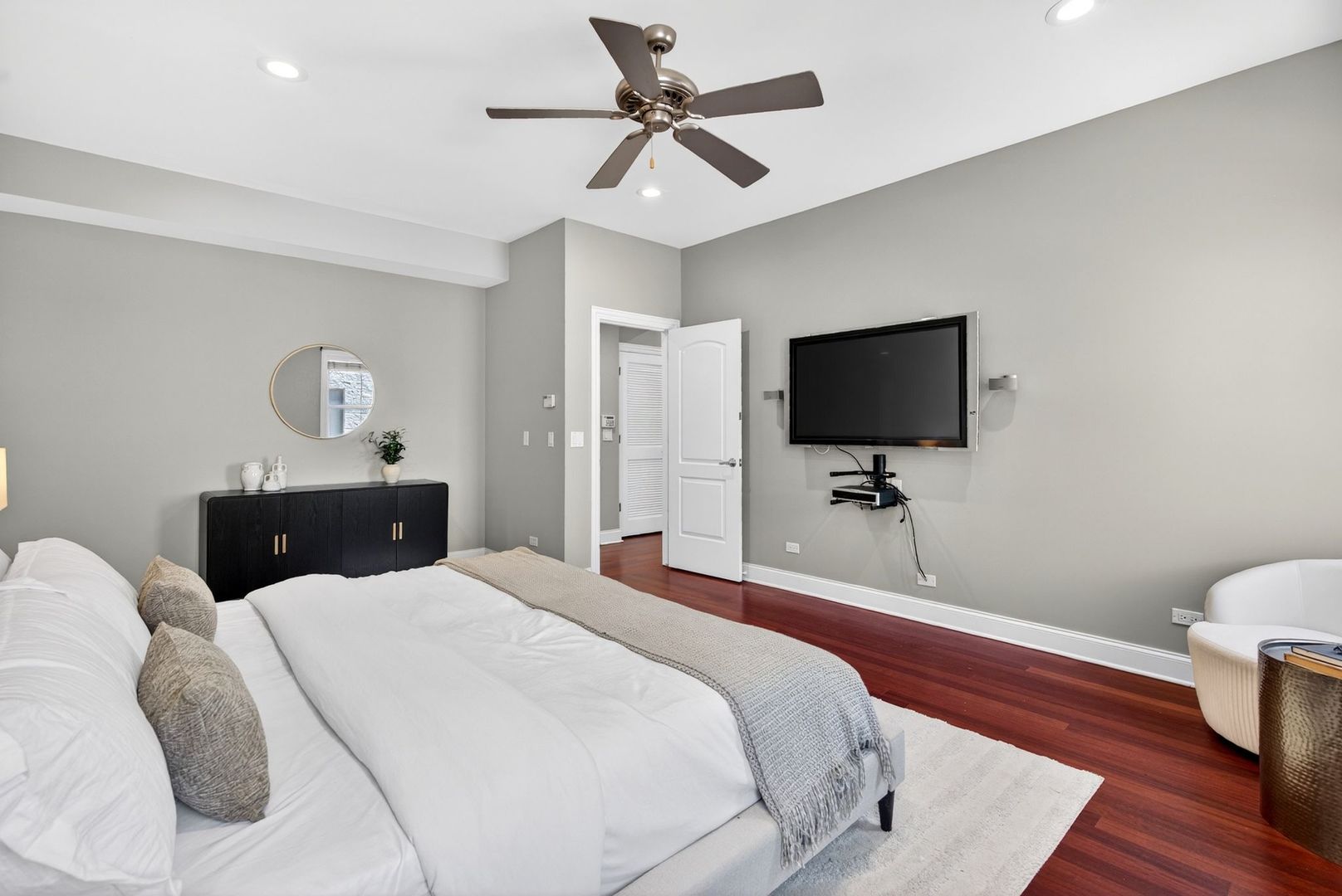 850 W Erie Street Unit: 3W