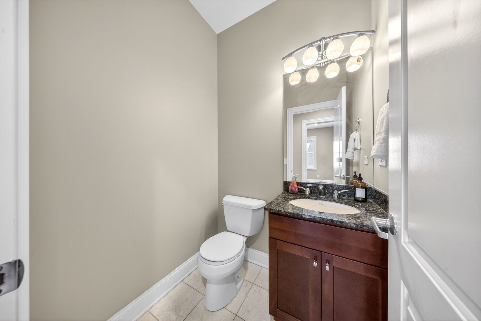 850 W Erie Street Unit: 3W