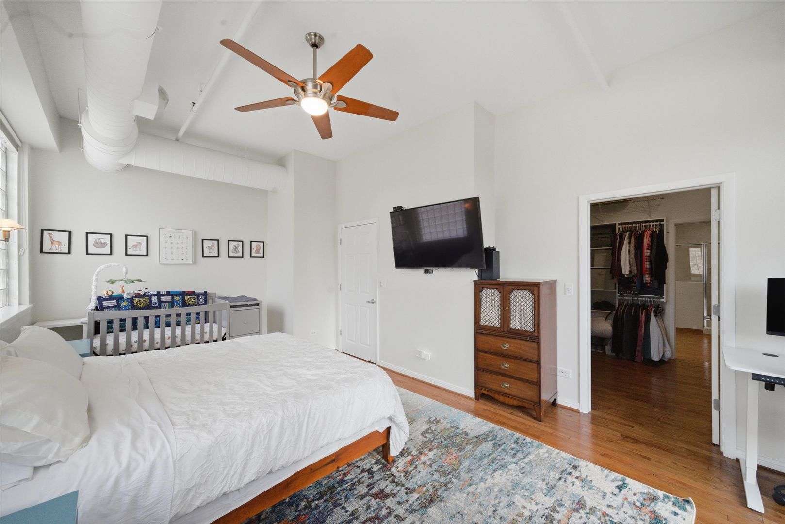 950 W Monroe Street Unit: 401