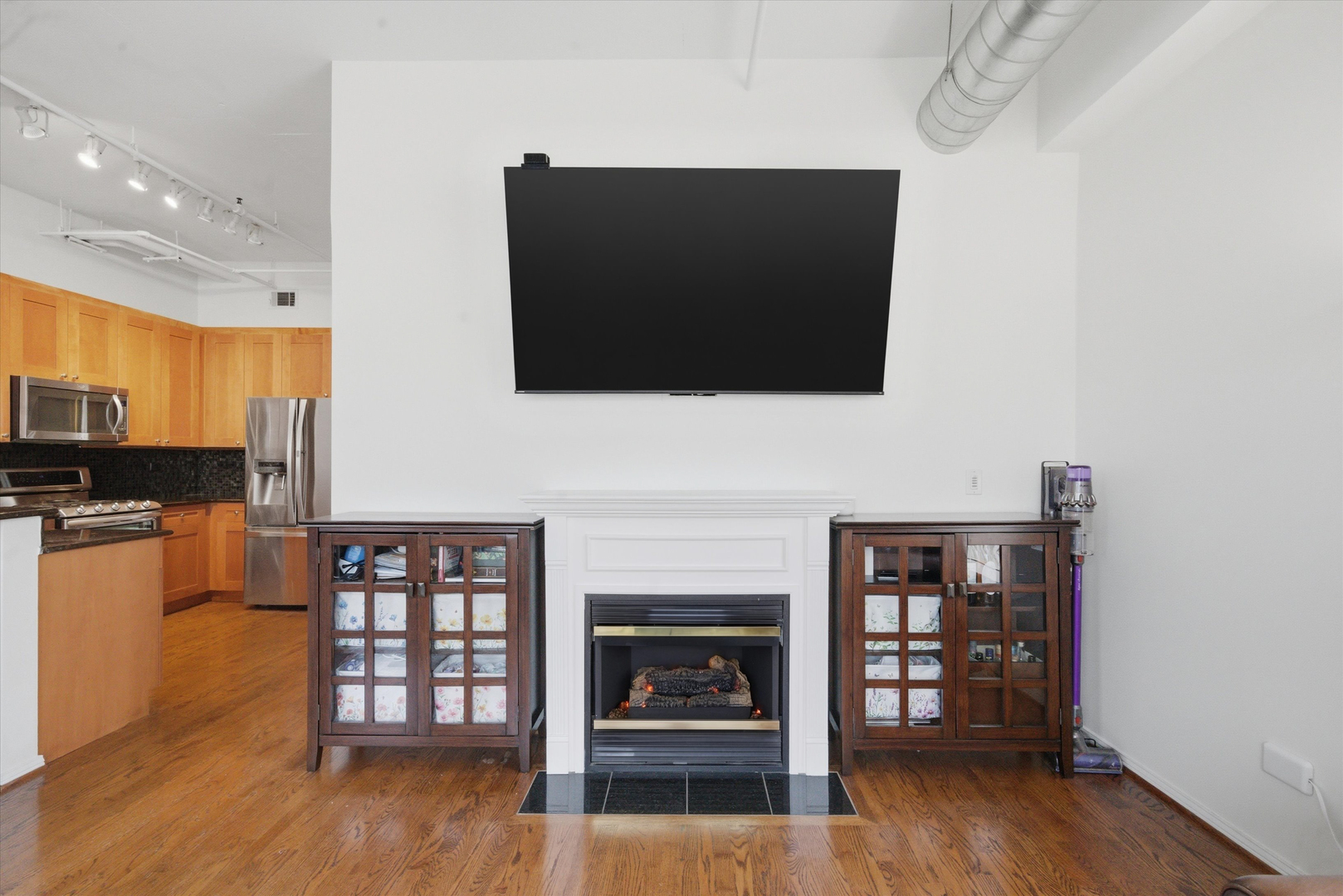 950 W Monroe Street Unit: 401