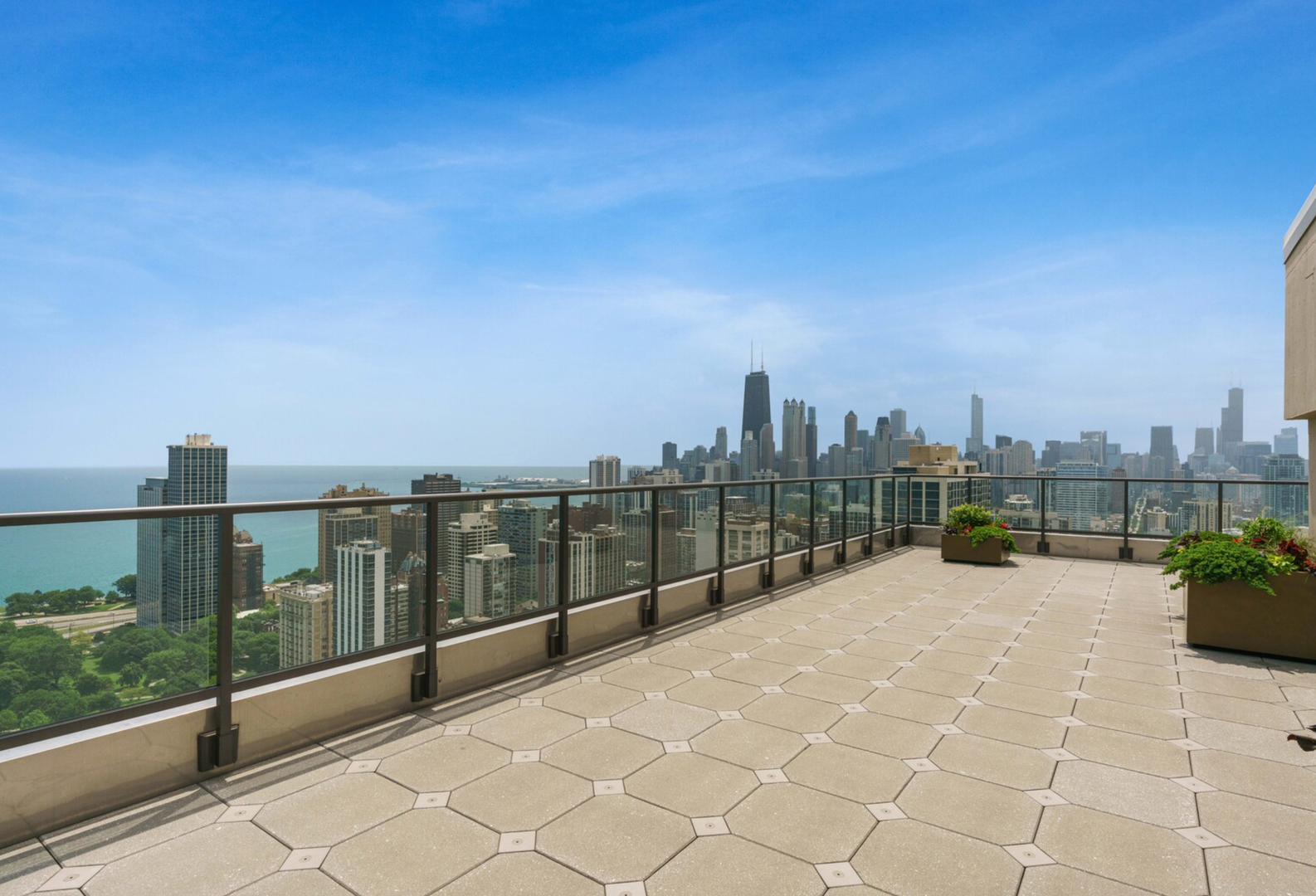 1660 N La Salle Drive Unit: 1004