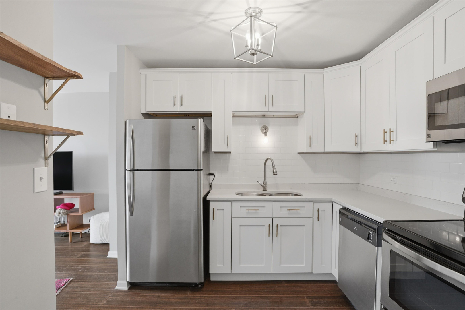 1660 N La Salle Drive Unit: 1004