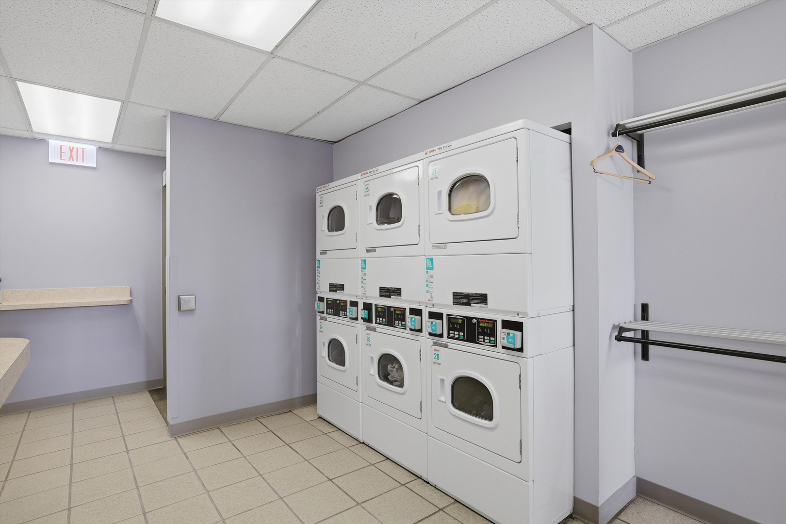 1660 N La Salle Drive Unit: 1004