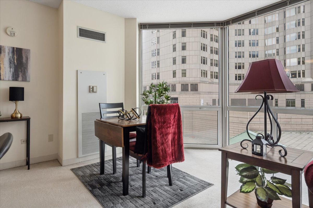 222 N Columbus Drive Unit: 612