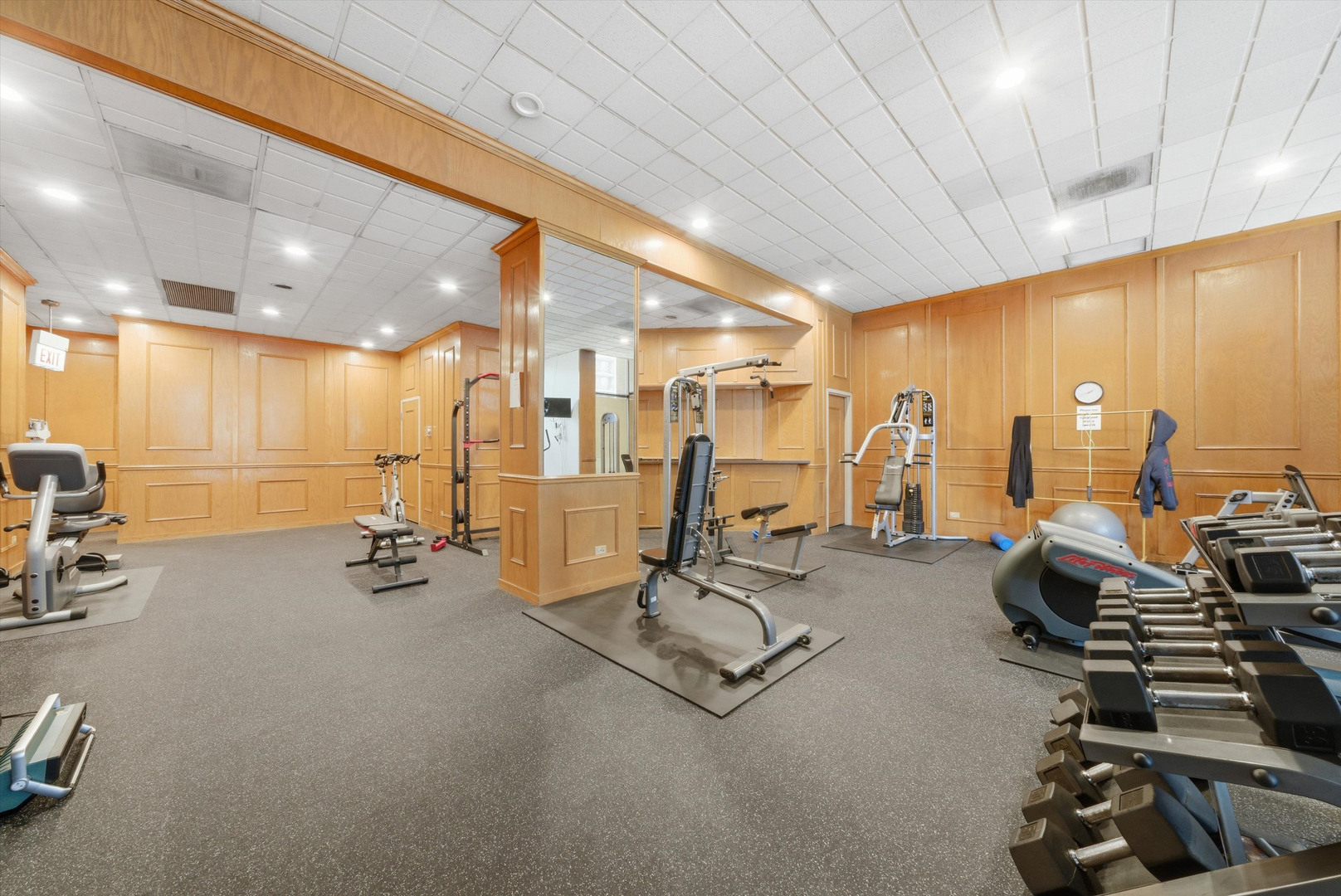 1540 N LaSalle Street Unit: 1505