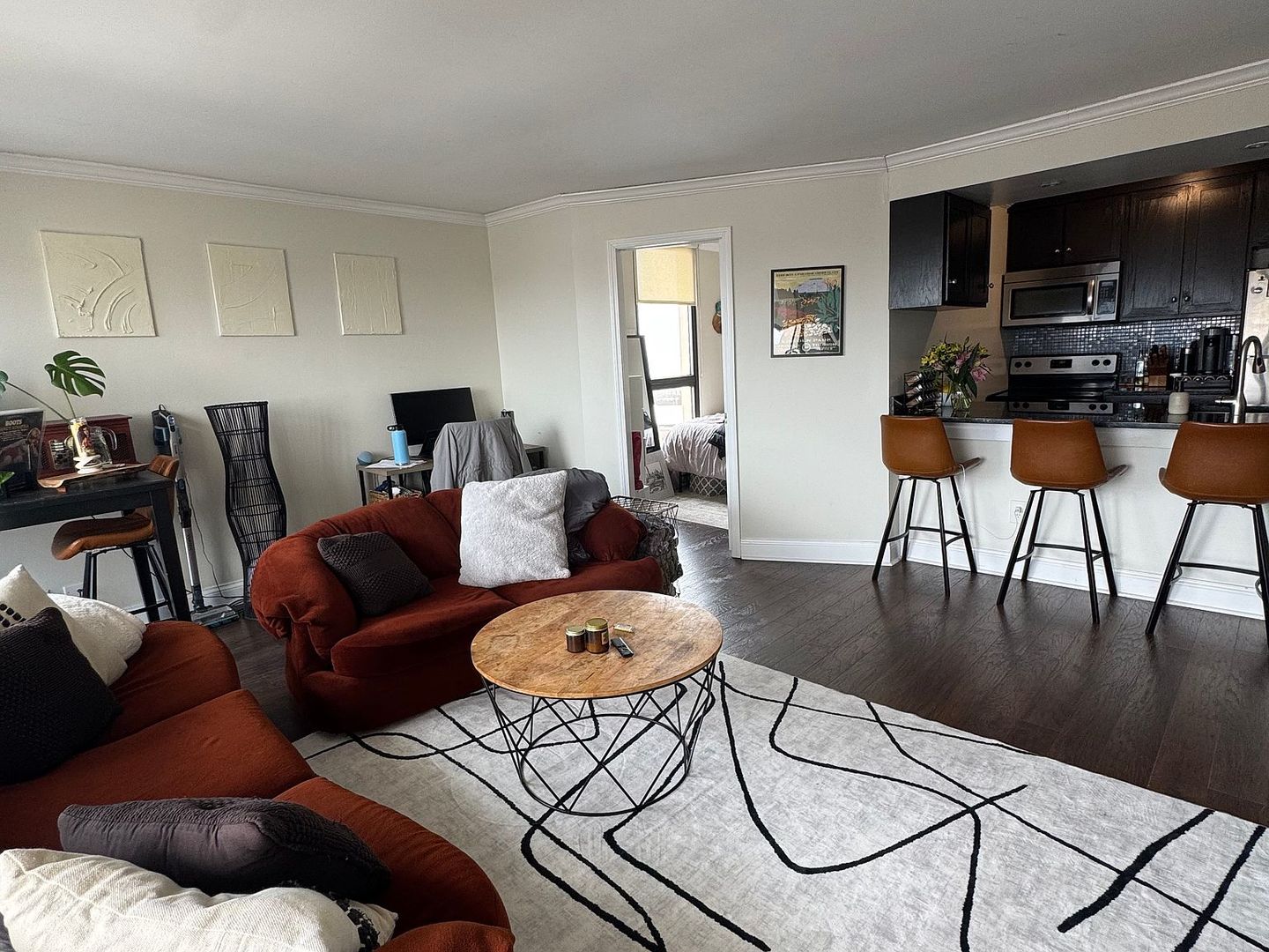 1540 N LaSalle Street Unit: 1505