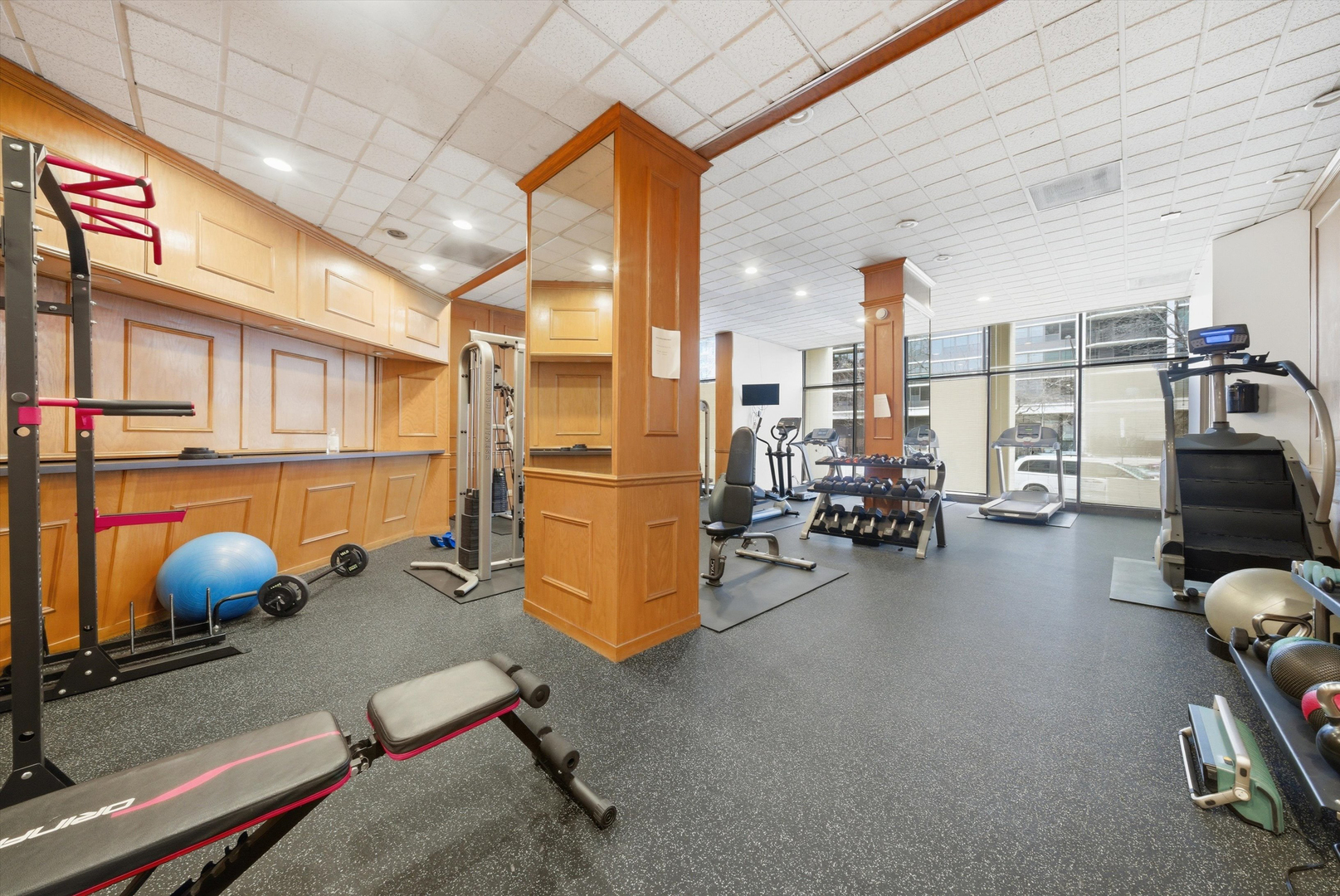 1540 N LaSalle Street Unit: 1505