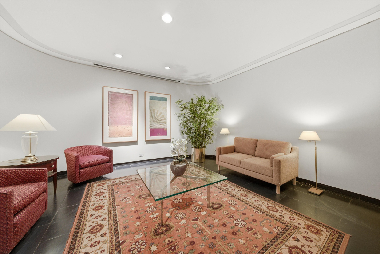 1310 N Ritchie Court Unit: 10B