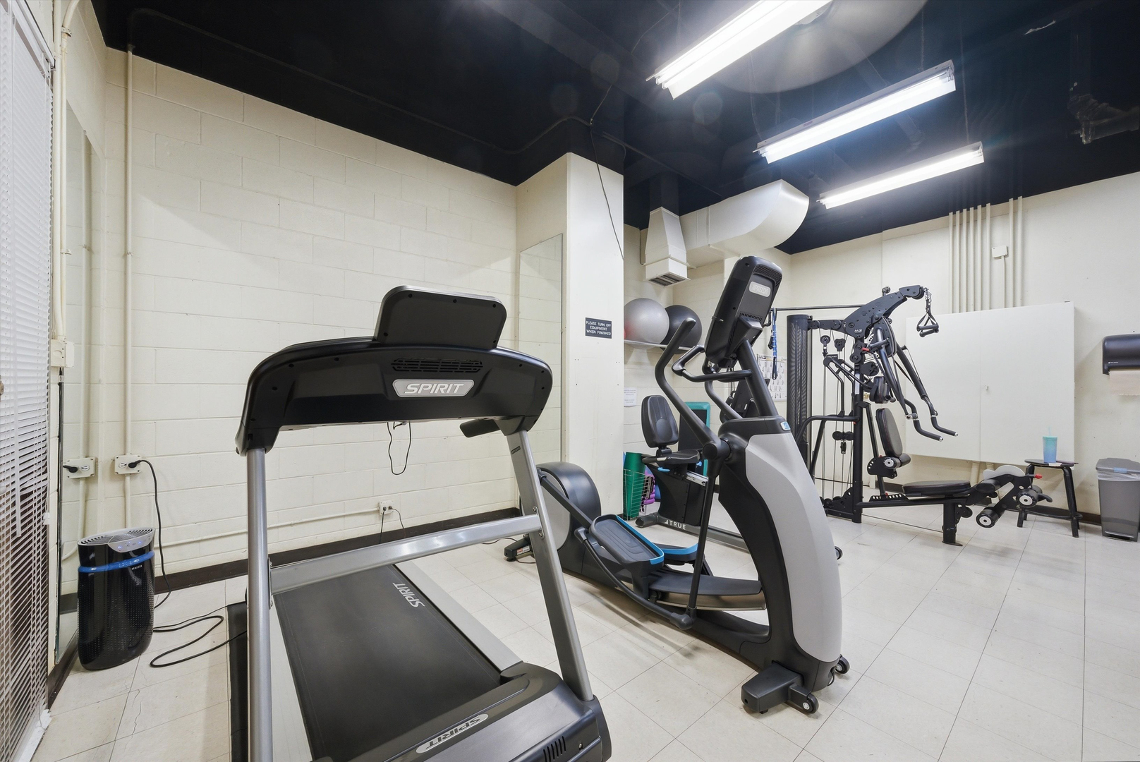 1310 N Ritchie Court Unit: 10B