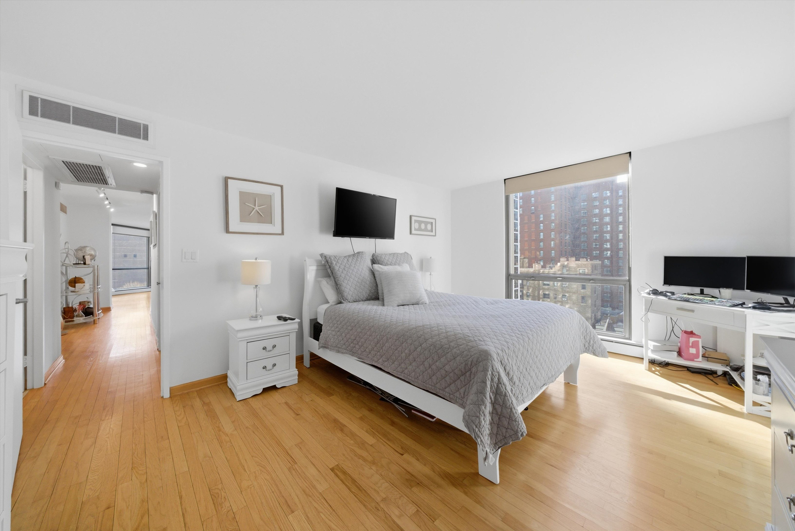 1310 N Ritchie Court Unit: 10B