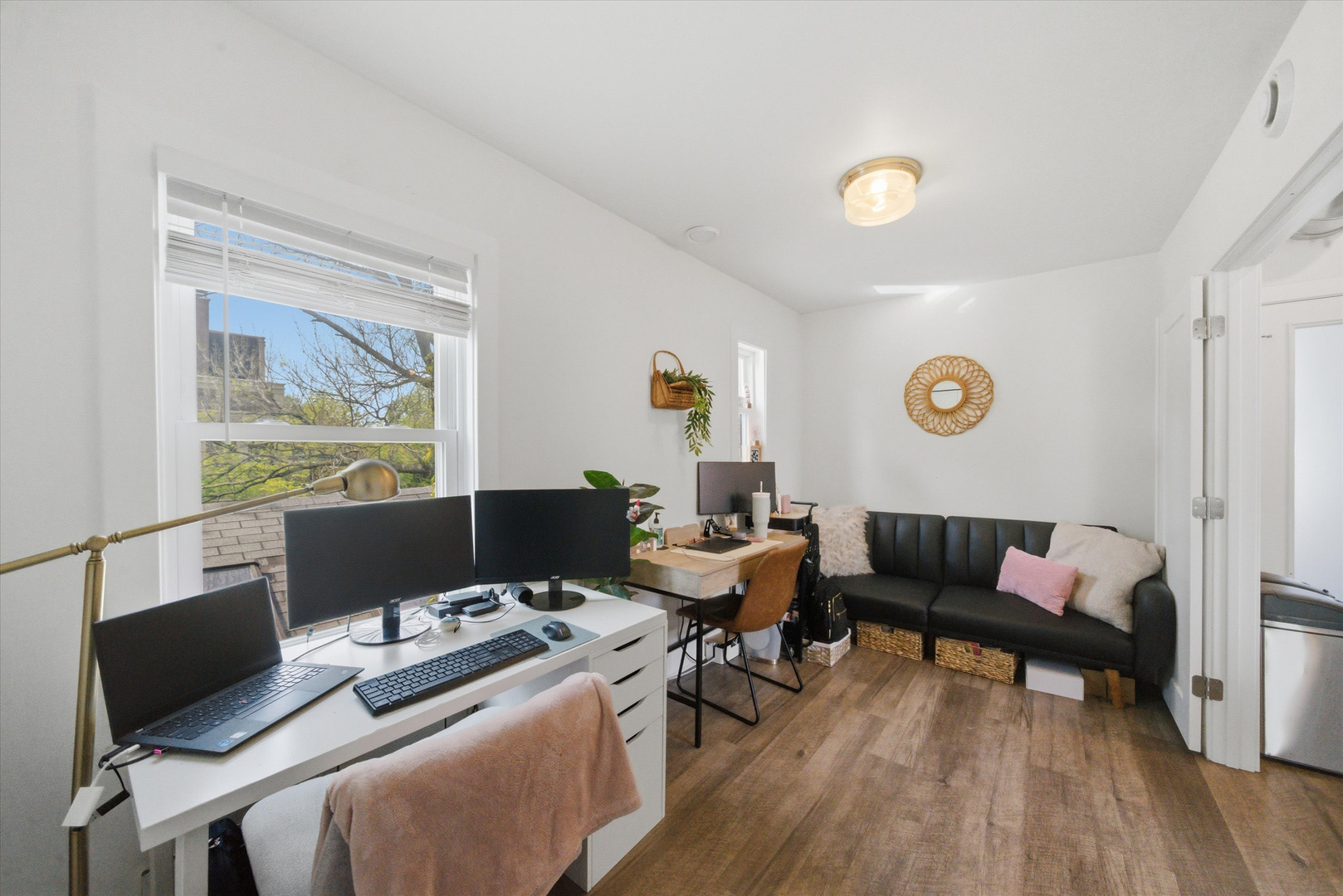 1722 W Wabansia Avenue