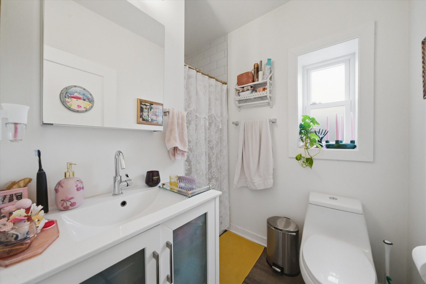 1722 W Wabansia Avenue