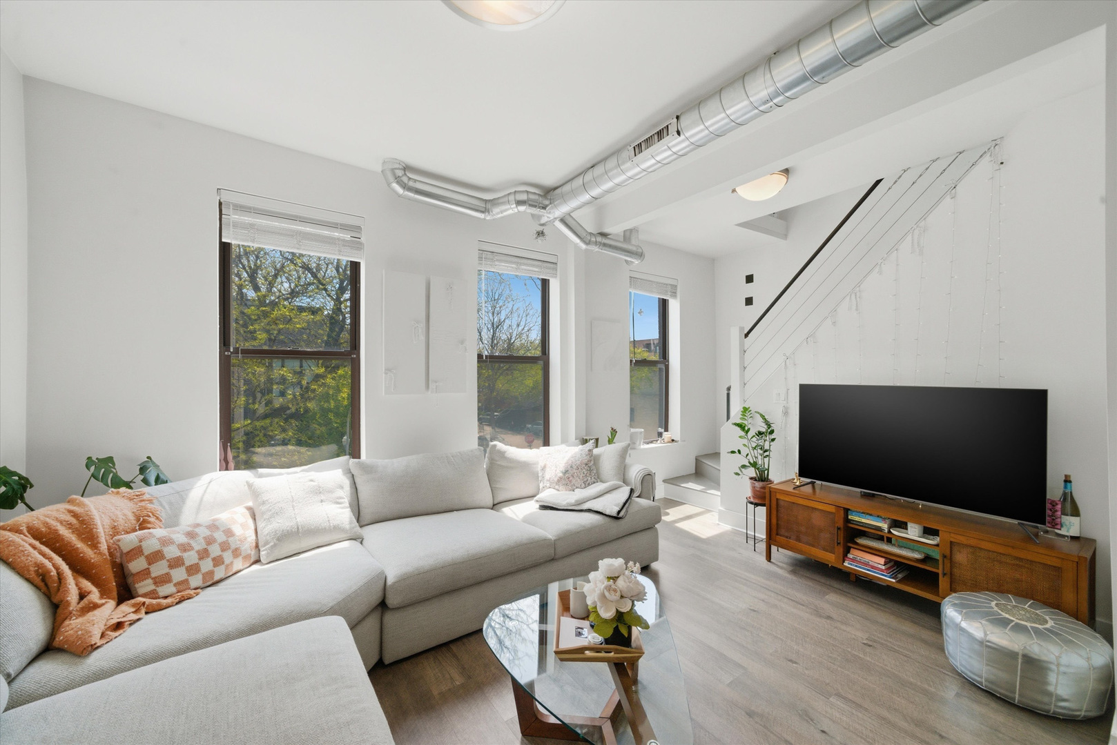 1722 W Wabansia Avenue