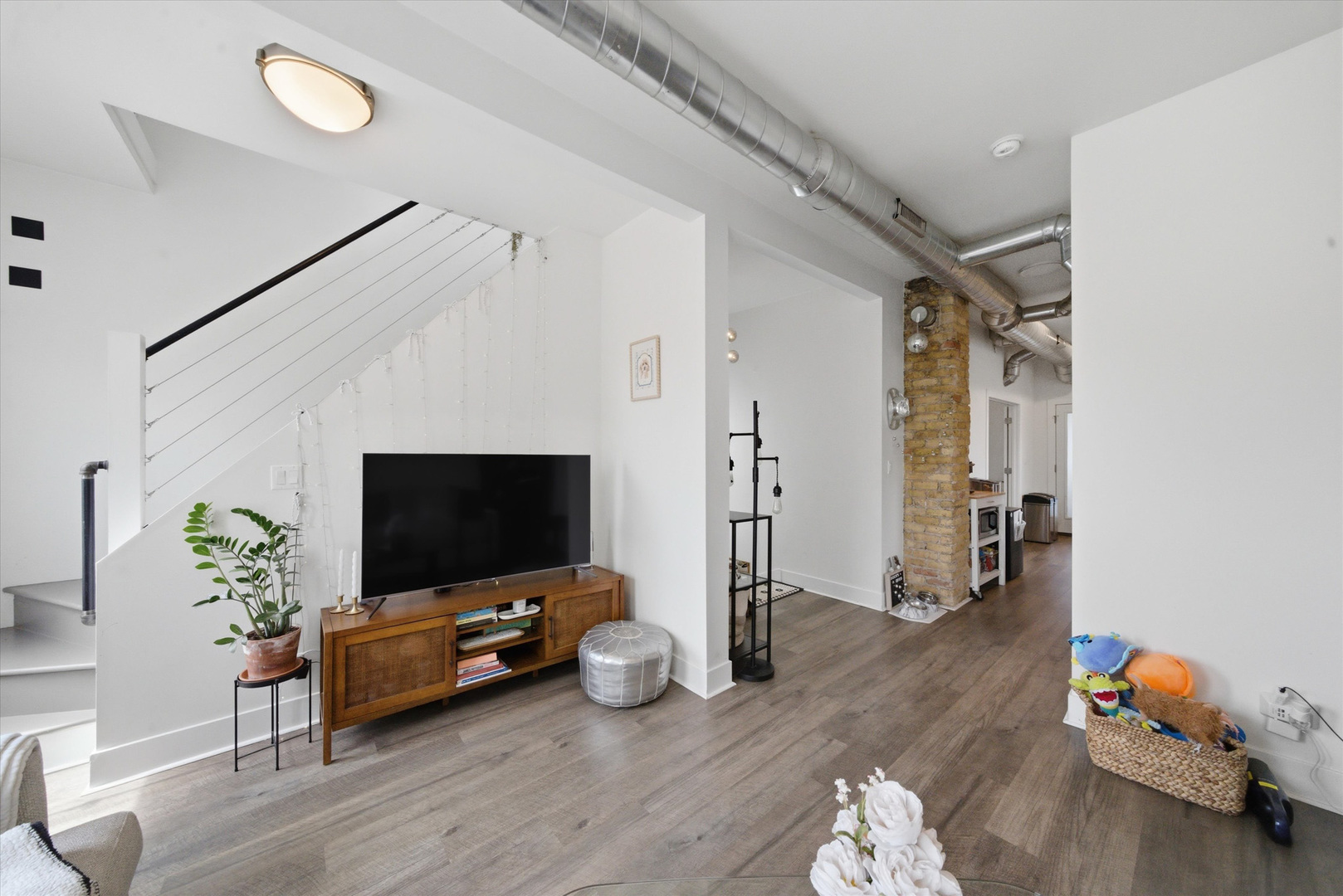 1722 W Wabansia Avenue