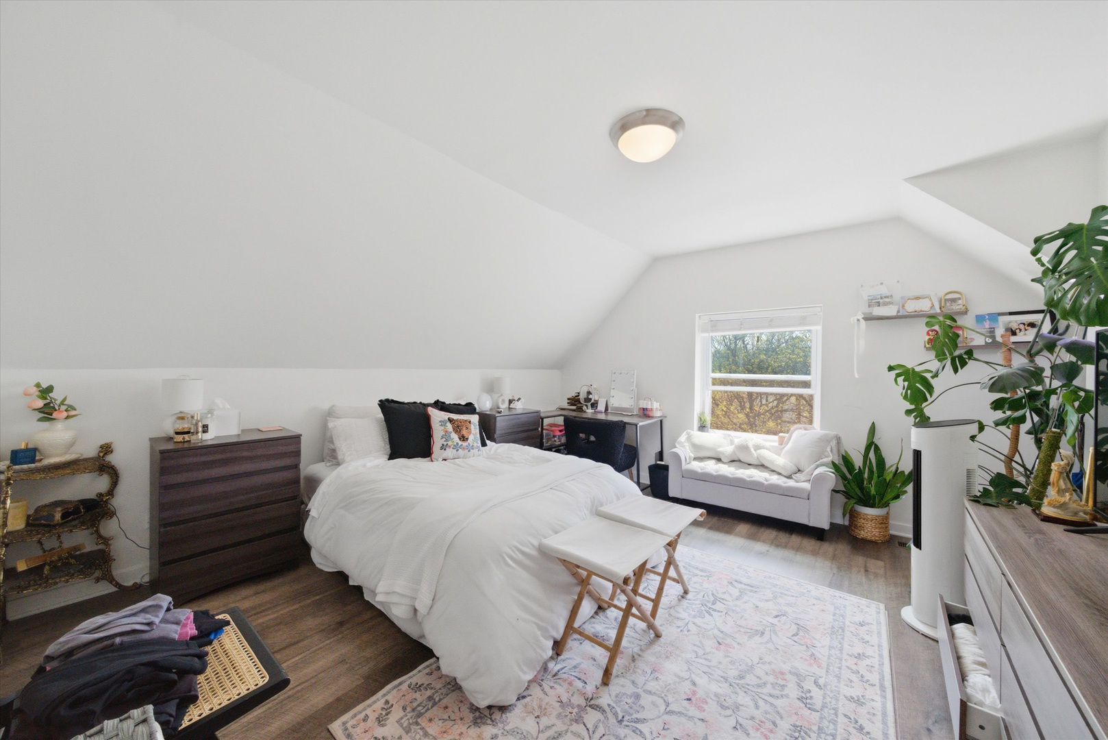 1722 W Wabansia Avenue